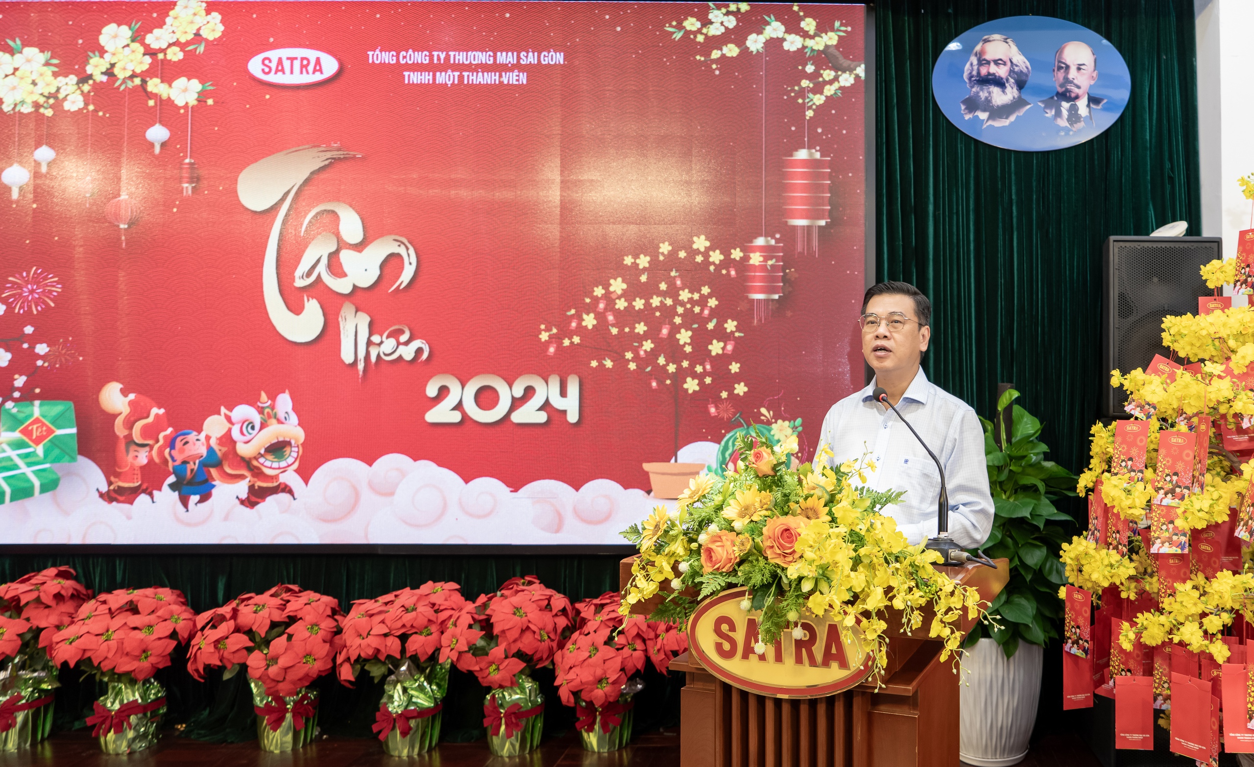 L&atilde;nh đạo TP HCM thăm v&agrave; ch&uacute;c Tết tại Saigon Co.op v&agrave; Satra - Ảnh 5.