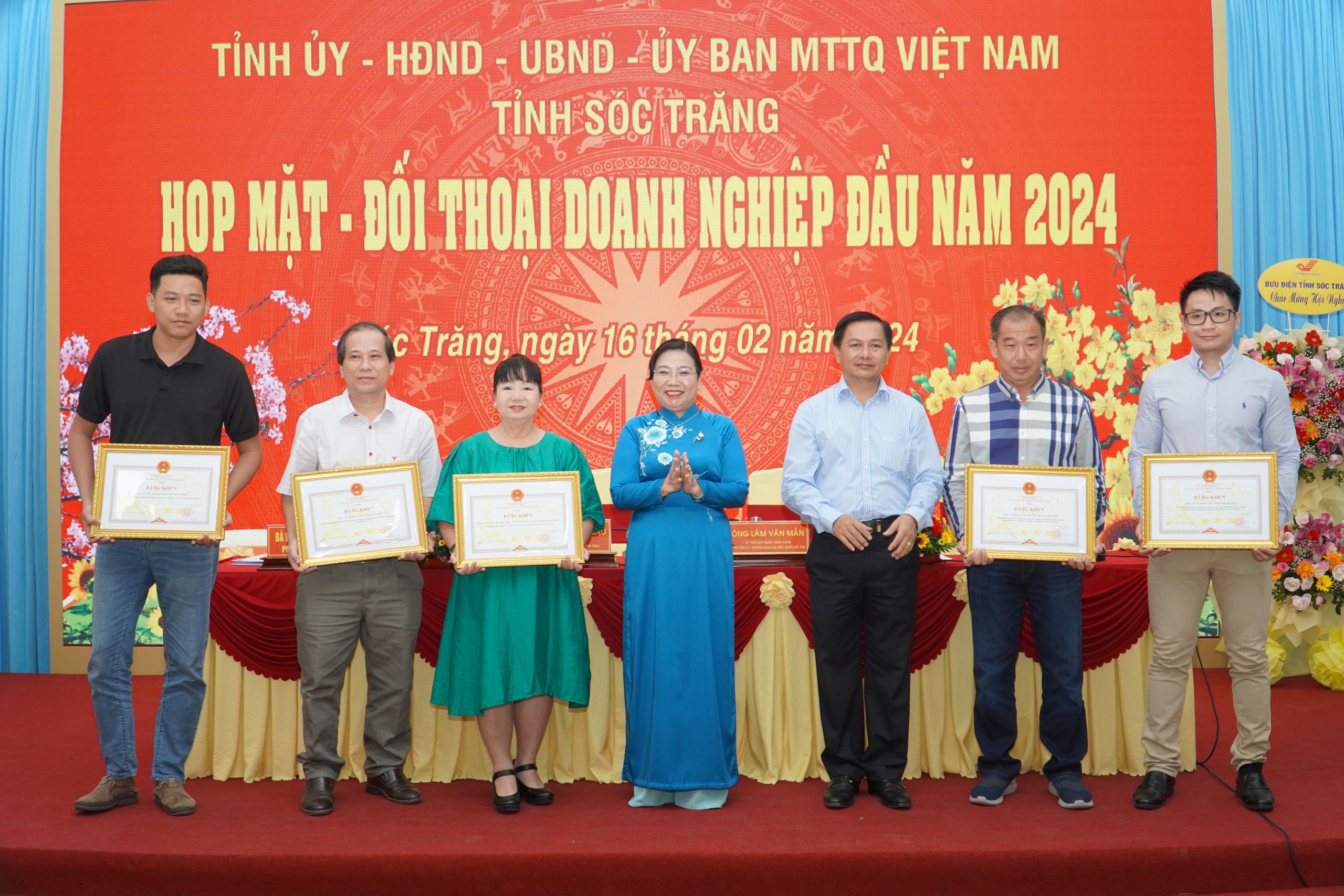 Lời ph&aacute;t biểu ch&acirc;n th&agrave;nh của l&atilde;nh đạo tỉnh S&oacute;c Trăng - Ảnh 4.
