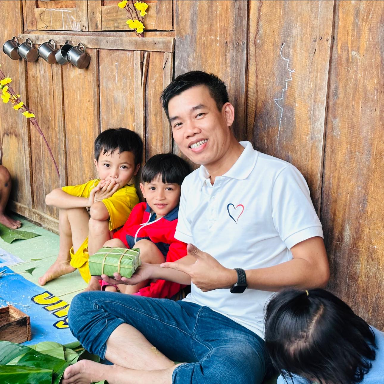 Nguyễn B&igrave;nh Nam &ndash; người đem nụ cười l&ecirc;n n&uacute;i!- Ảnh 23.