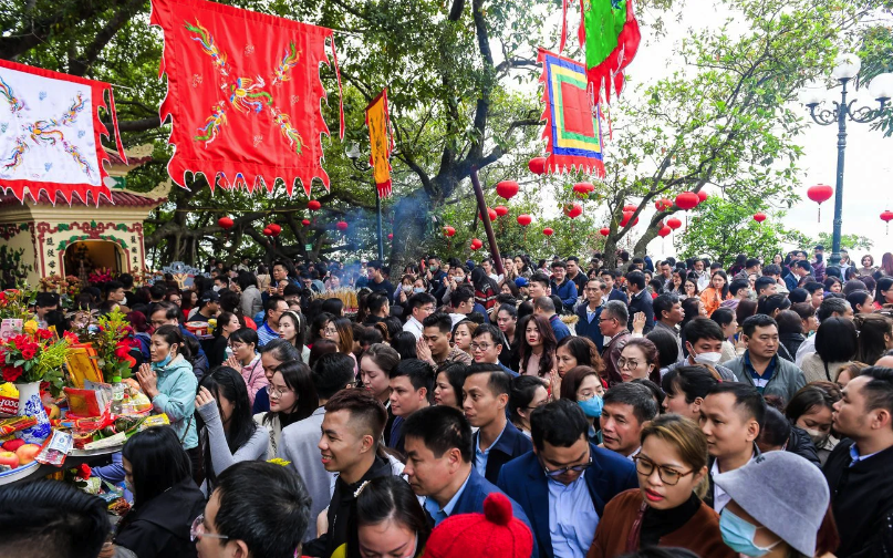 Bắt đầu mùa lễ hội năm 2024: Ít xảy ra tình trạng chặt chém, thương mại hóa
