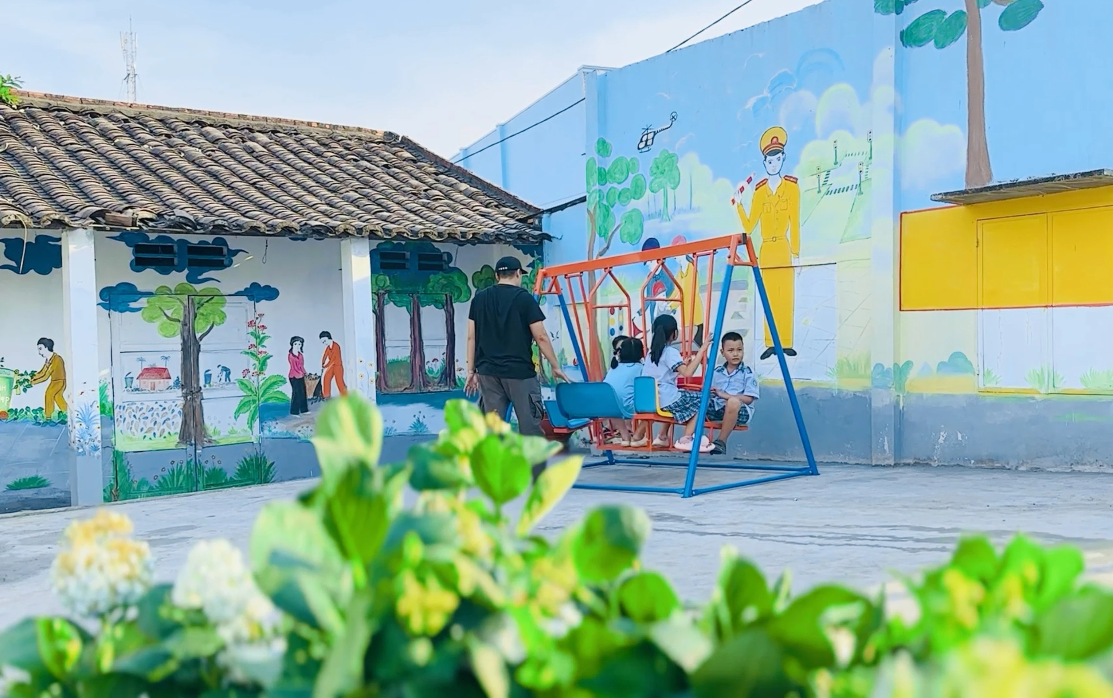 Những khu phố xanh m&agrave;u l&aacute;- Ảnh 7.