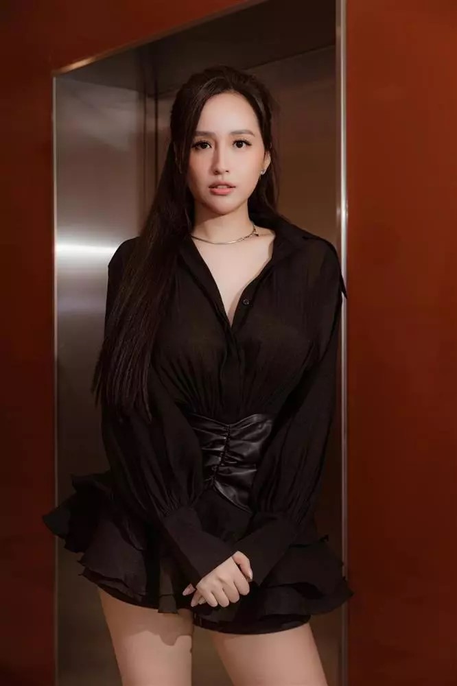 Hoa hậu Mai Phương Thúy đã giảm cân từ 71 kg bằng cách nào?
- Ảnh 1.