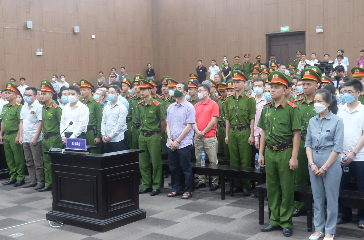 Nhìn lại 2 đại án phòng chống dịch COVID-19- Ảnh 3.