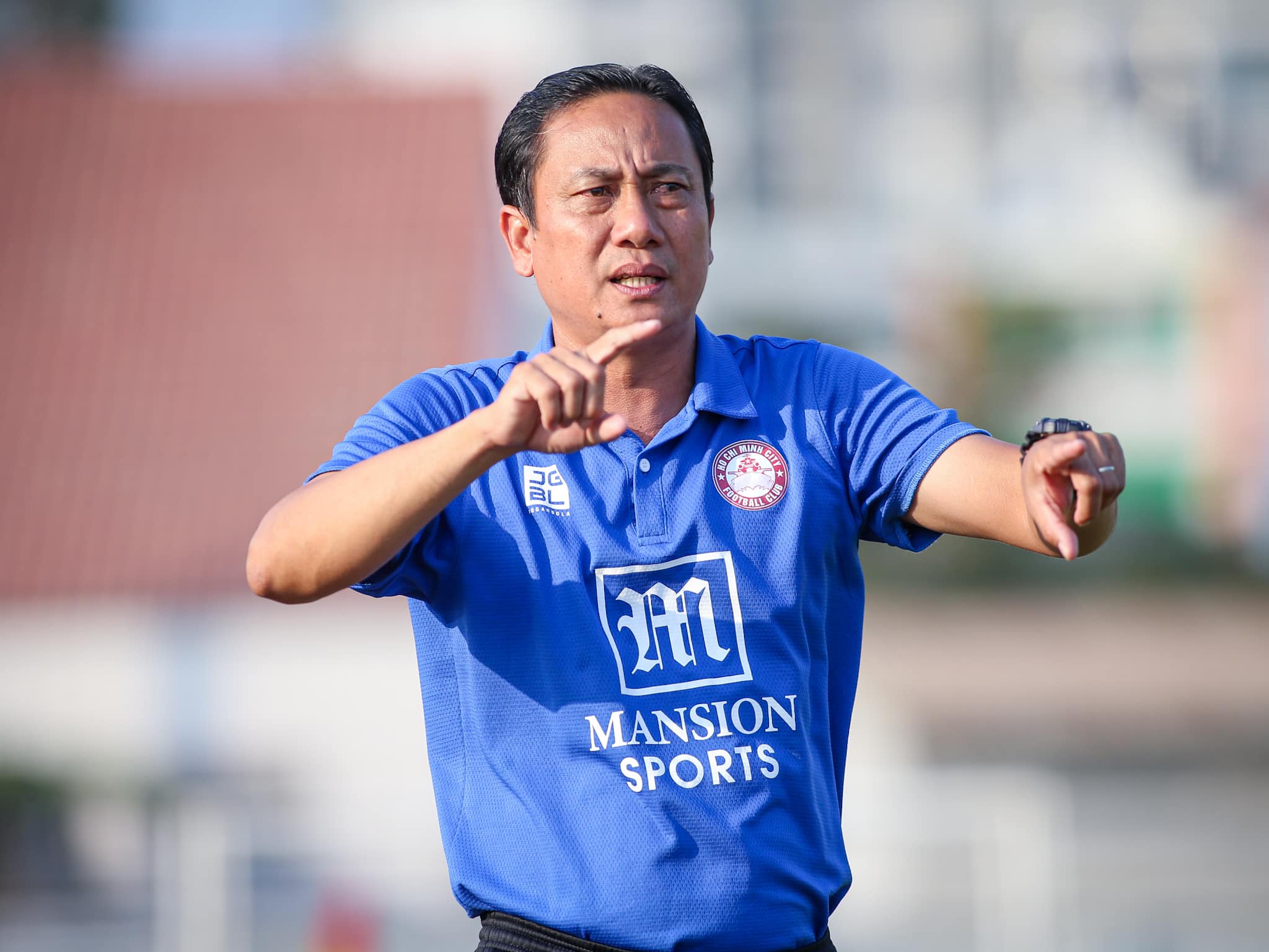 HLV Ph&ugrave;ng Thanh Phương vượt thử th&aacute;ch kh&oacute; trong năm 2024- Ảnh 4.