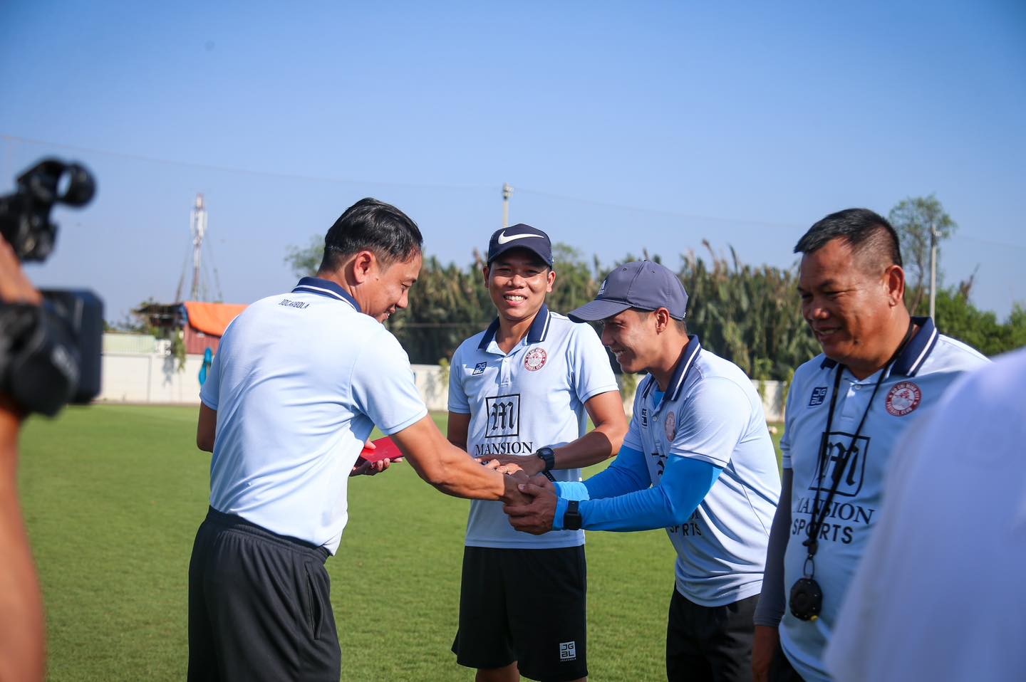 HLV Ph&ugrave;ng Thanh Phương vượt thử th&aacute;ch kh&oacute; trong năm 2024- Ảnh 2.
