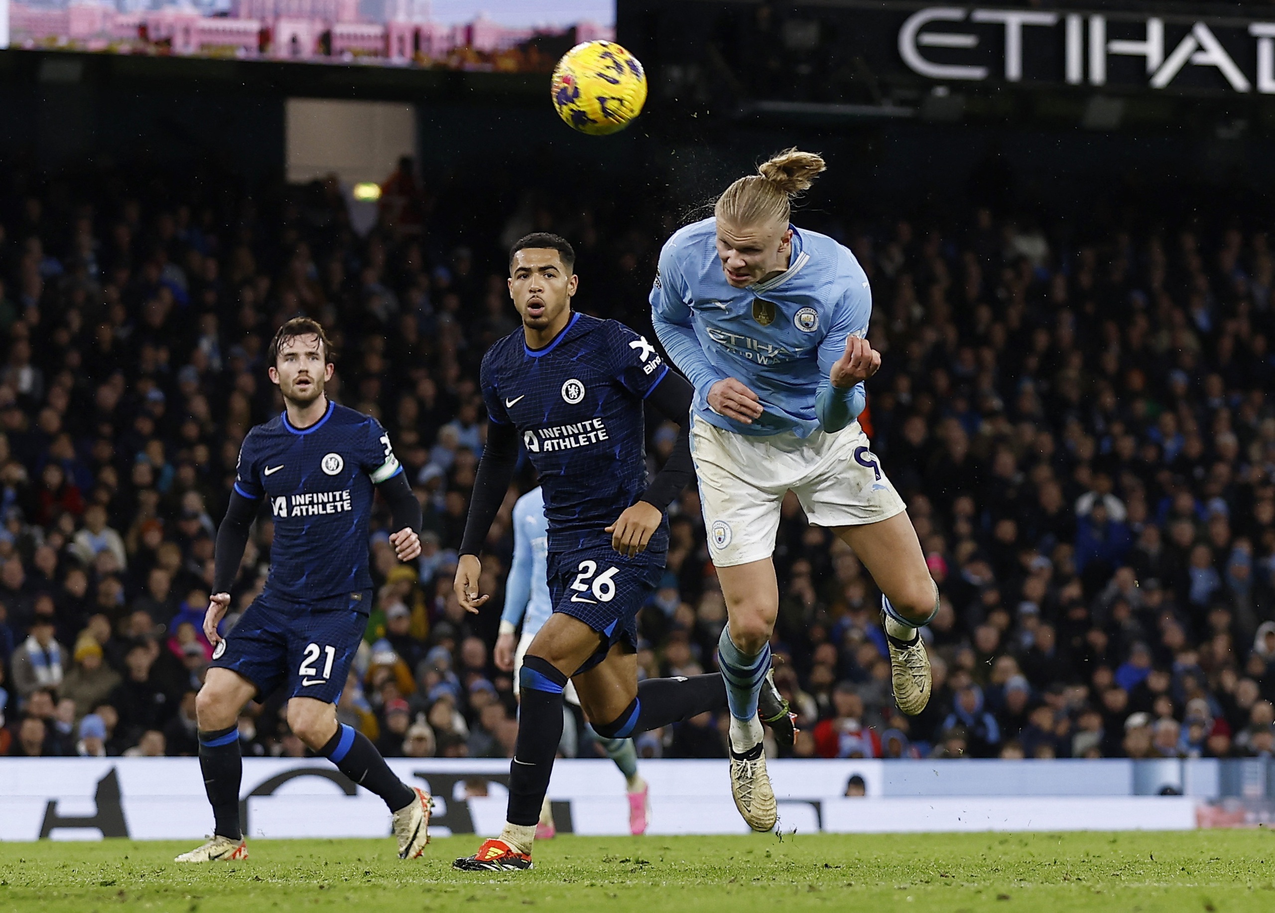 Thoát thua Chelsea, Man City lo hết cơ hội giữ cúp vô địch- Ảnh 2.