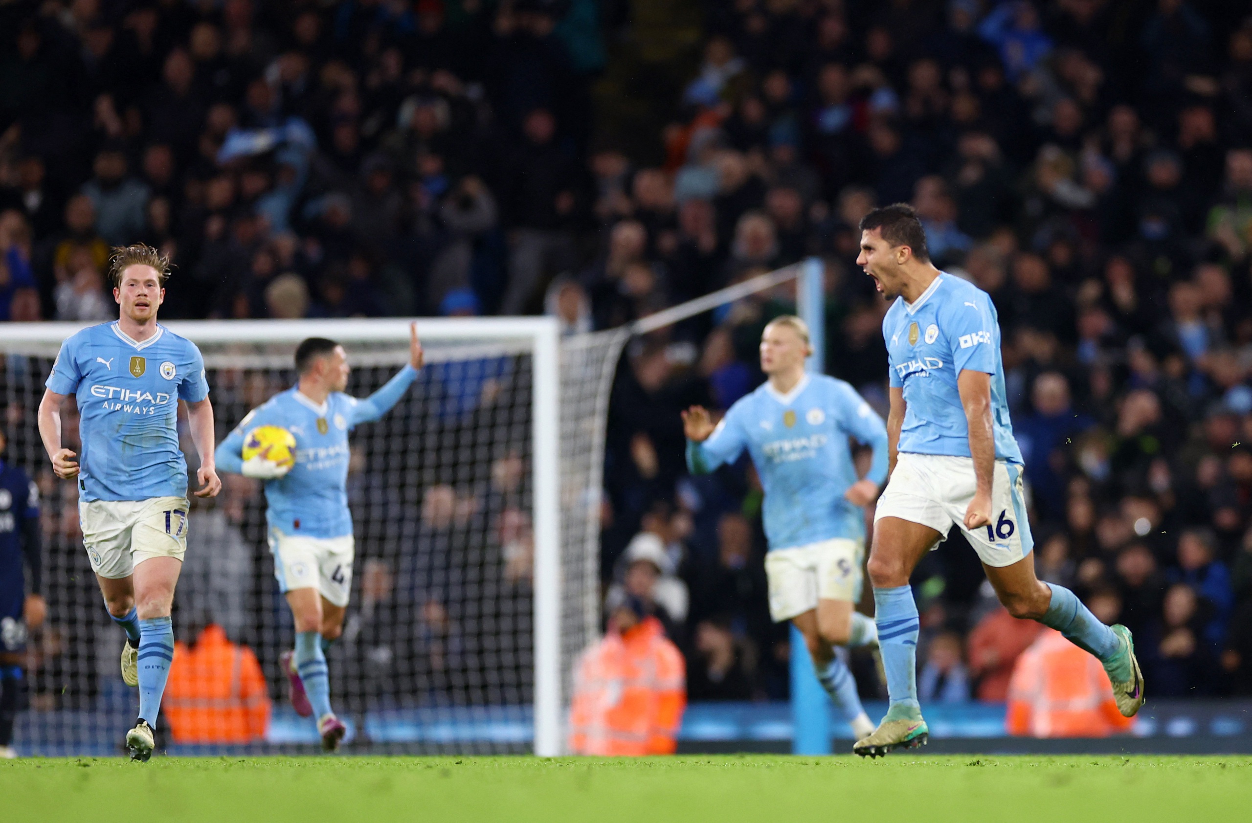 Thoát thua Chelsea, Man City lo hết cơ hội giữ cúp vô địch- Ảnh 6.