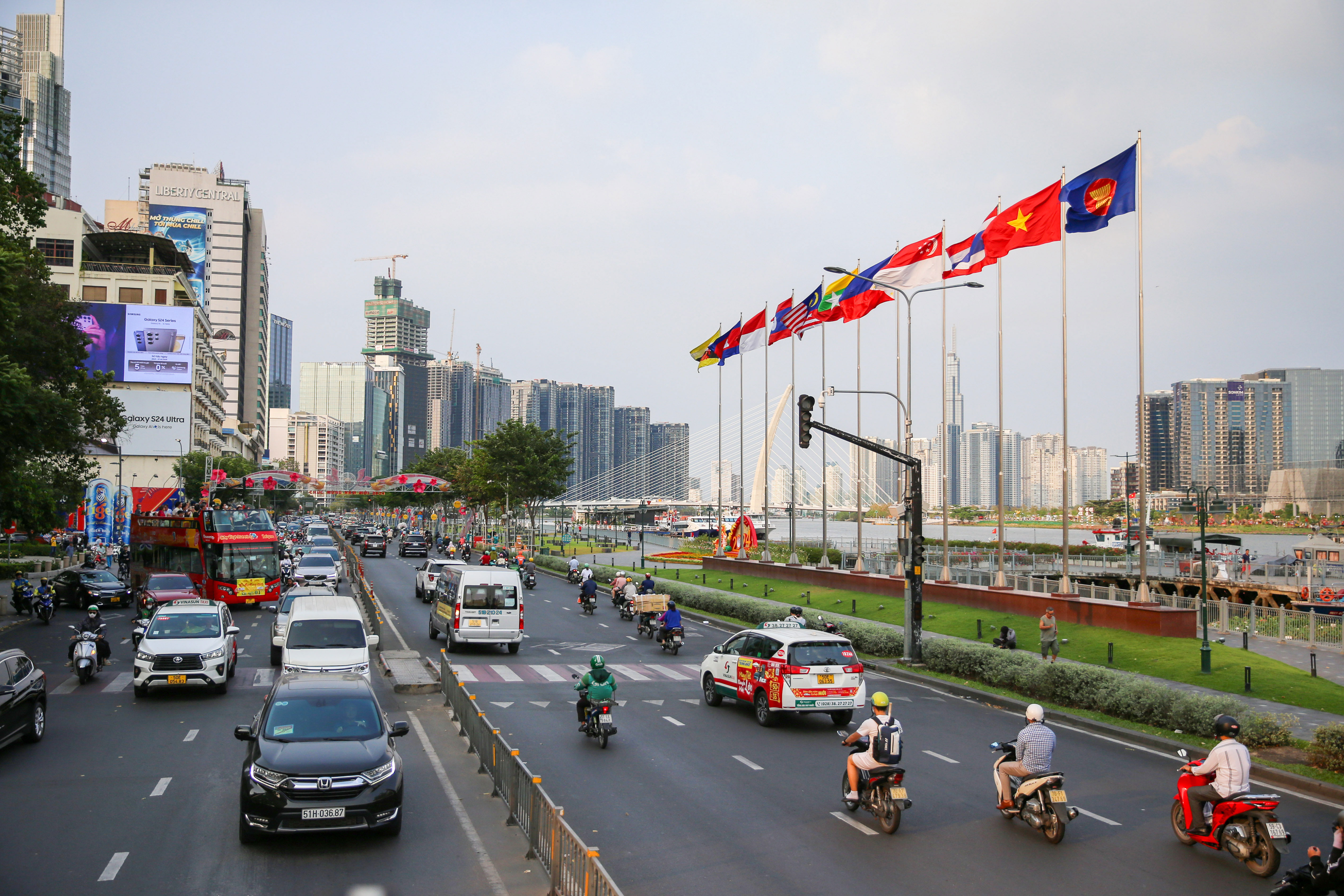 Thúc đẩy hình thành trung tâm tài chính quốc tế TP HCM- Ảnh 1.