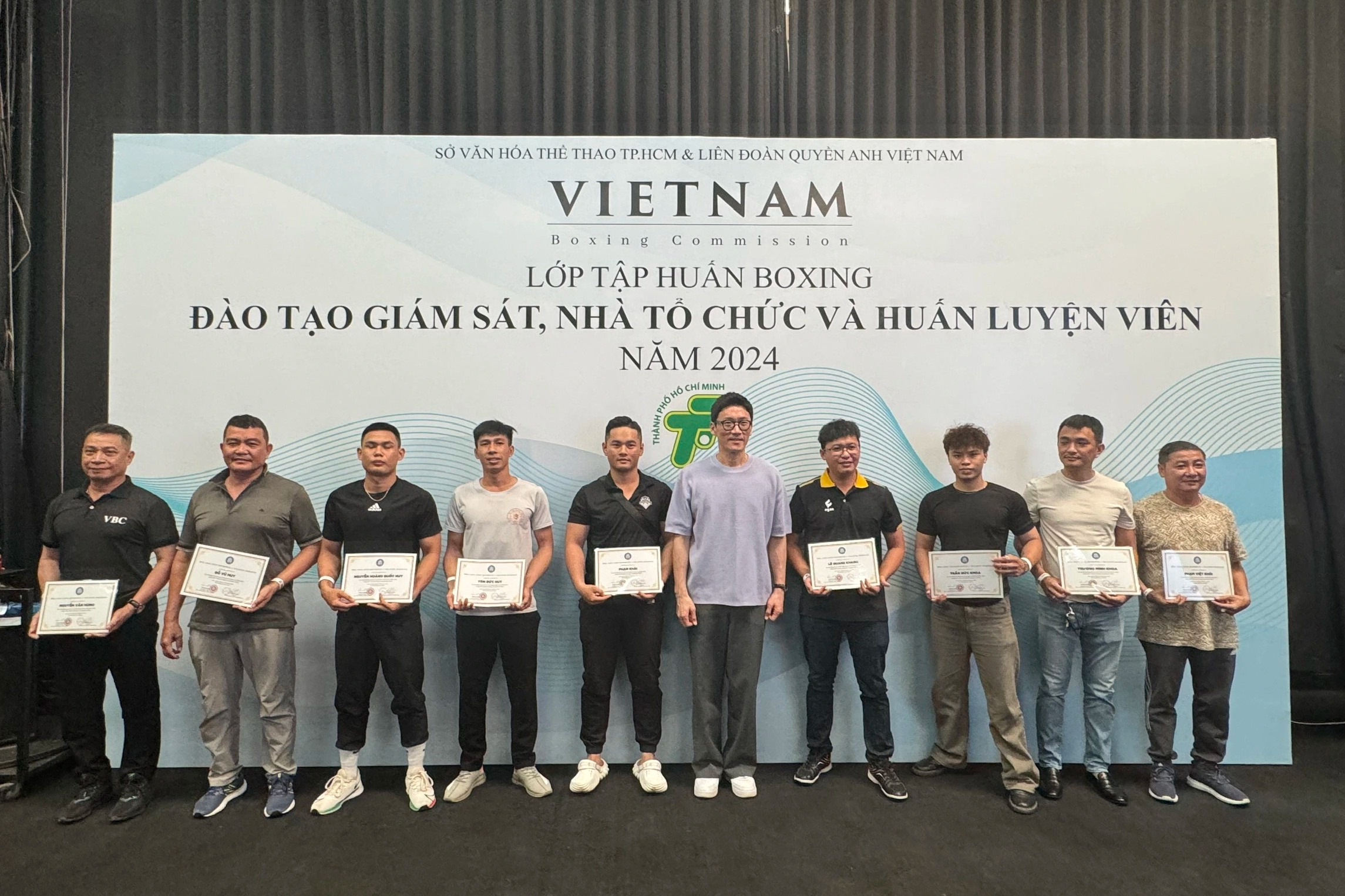Li&ecirc;n đo&agrave;n quyền Anh Việt Nam tổ chức tập huấn gi&aacute;m s&aacute;t v&agrave; HLV chuy&ecirc;n nghiệp- Ảnh 5.