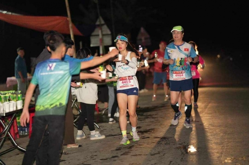 Hơn 800 vận động vi&ecirc;n Giải Marathon "Ky Son Win Vietnam Moutain 2024"- Ảnh 1.