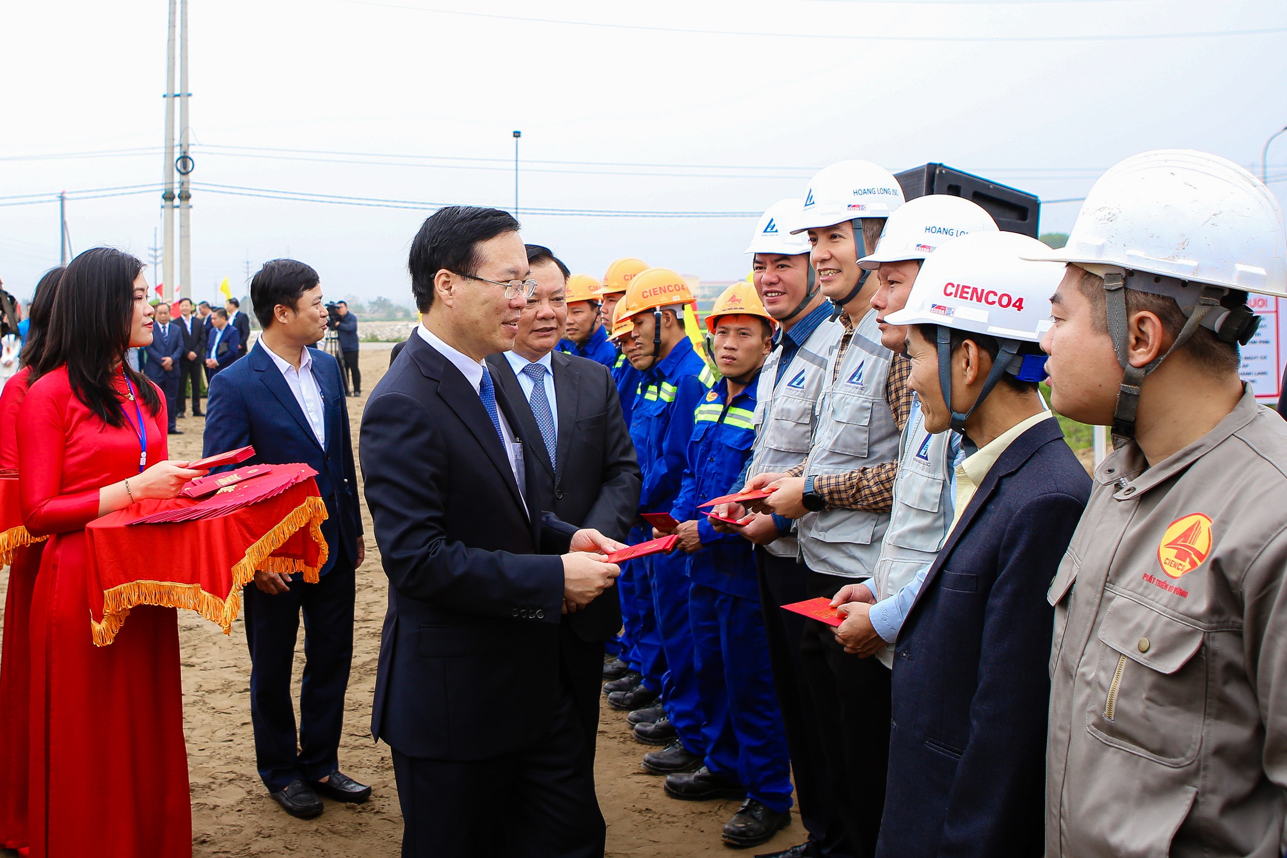 Chủ tịch nước V&otilde; Văn Thưởng khai b&uacute;t đầu xu&acirc;n Gi&aacute;p Th&igrave;n 2024- Ảnh 6.
