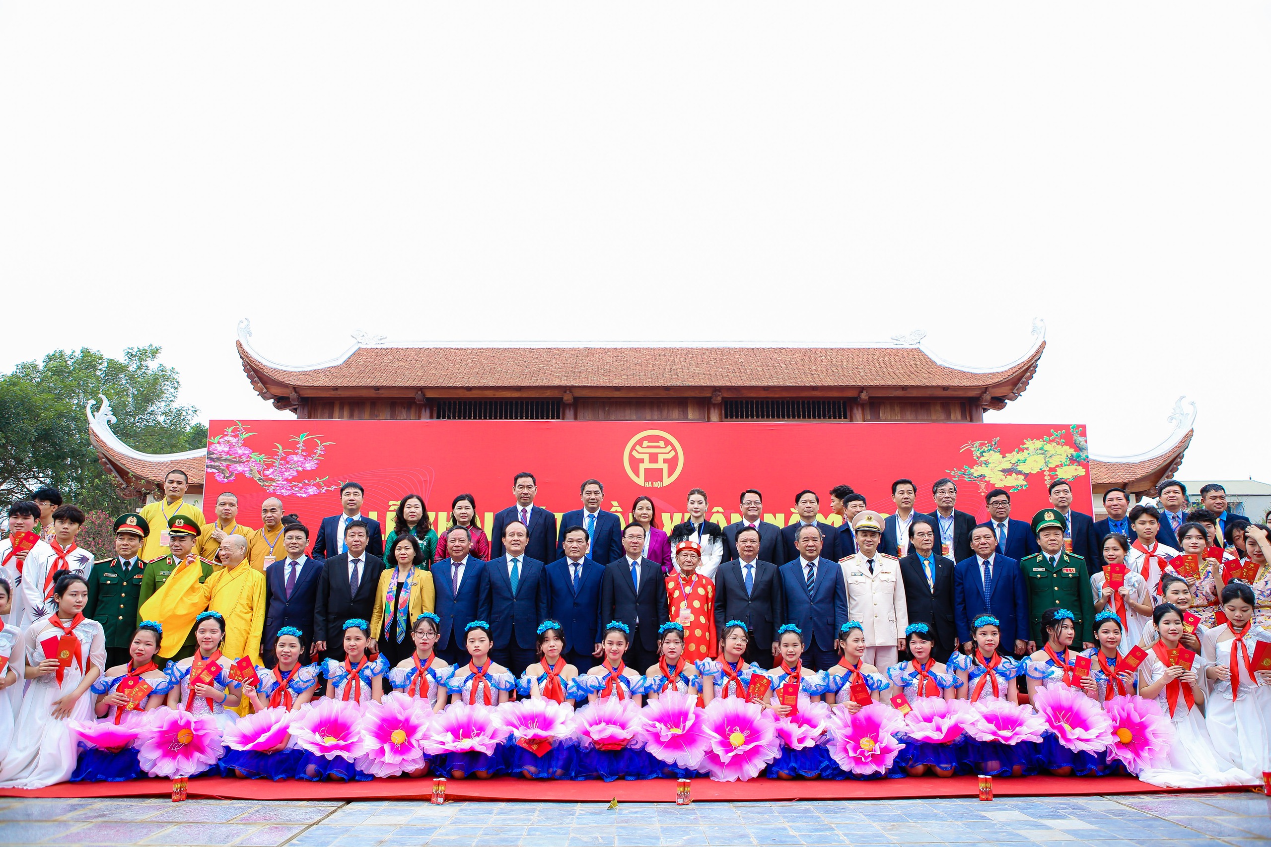 Chủ tịch nước V&otilde; Văn Thưởng khai b&uacute;t đầu xu&acirc;n Gi&aacute;p Th&igrave;n 2024- Ảnh 10.