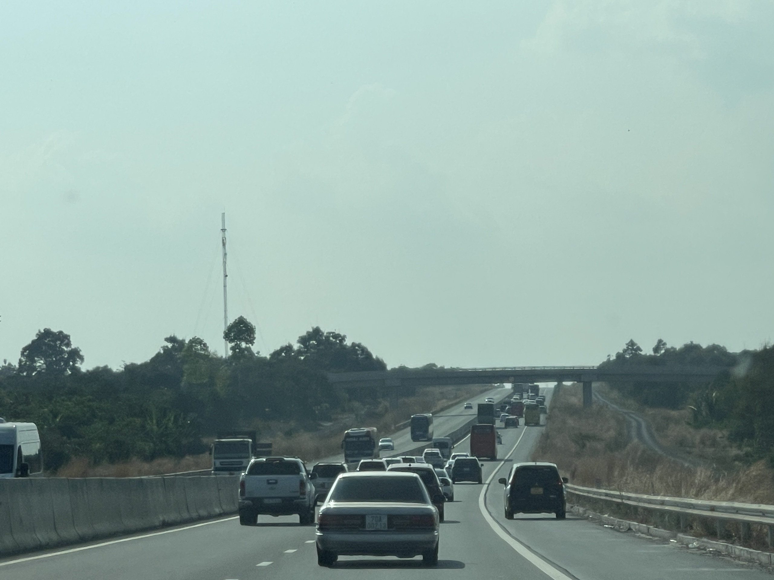 CLIP: Giao th&ocirc;ng hơn 200 km đường cao tốc từ c&aacute;c địa phương về TP HCM h&ocirc;m nay- Ảnh 5.
