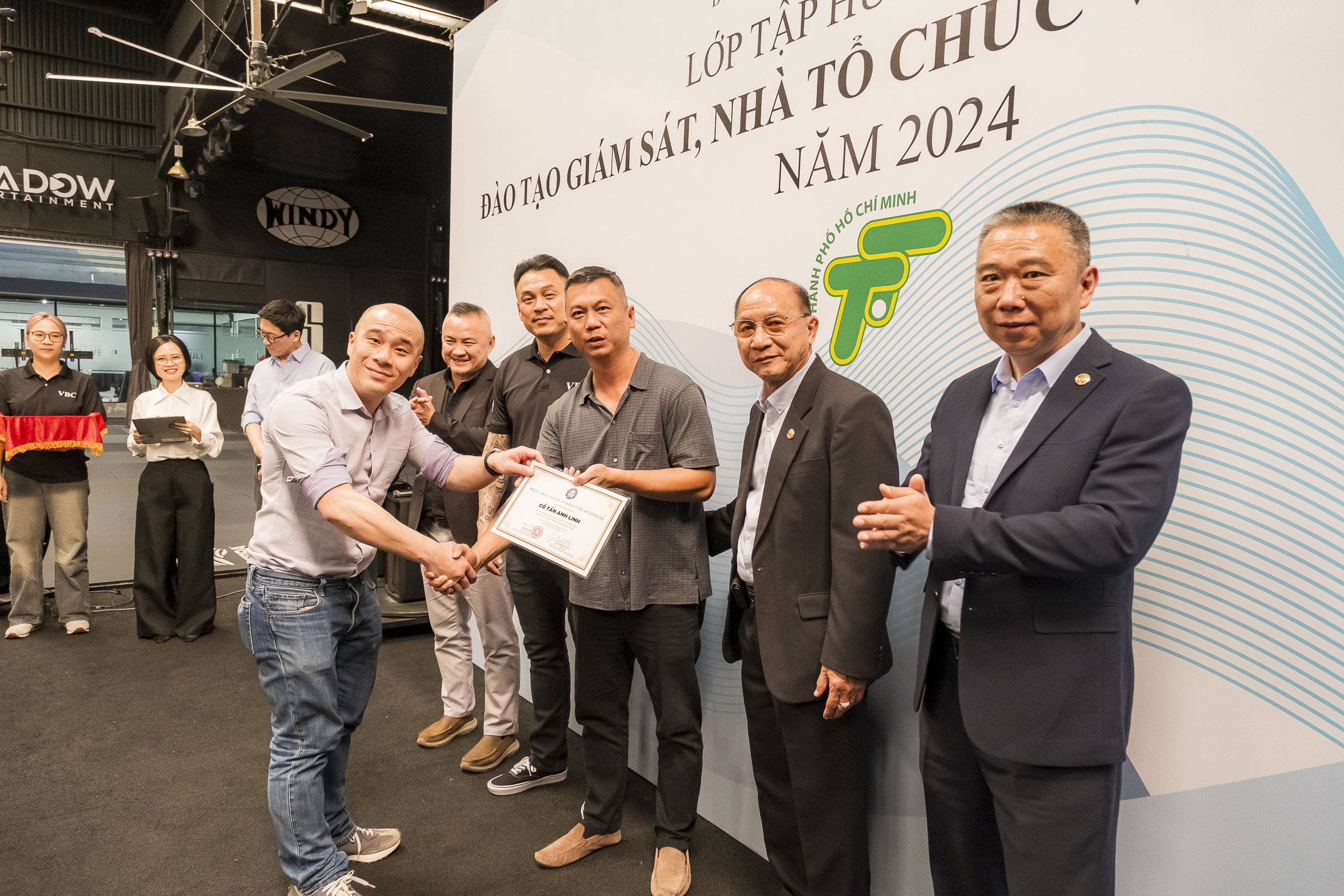 Li&ecirc;n đo&agrave;n quyền Anh Việt Nam tổ chức tập huấn gi&aacute;m s&aacute;t v&agrave; HLV chuy&ecirc;n nghiệp- Ảnh 4.