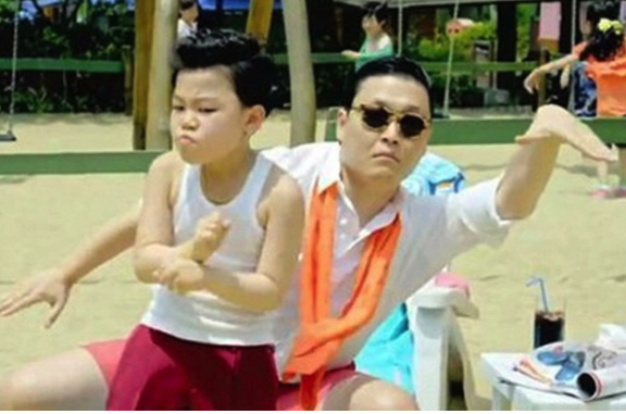 12 năm sau si&ecirc;u hit Gangnam Style, cậu b&eacute; gốc Việt trong MV giờ ra sao?- Ảnh 5.
