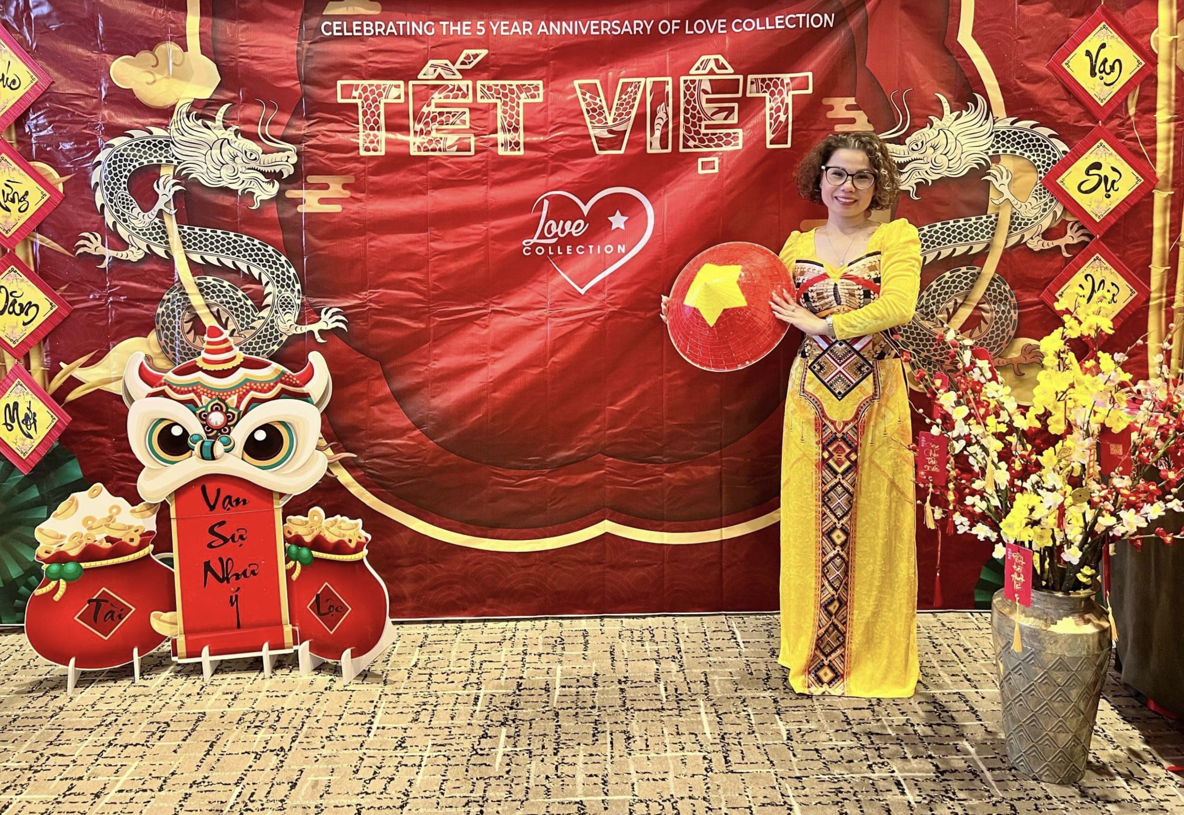 Anna Ho&agrave;ng mang Tết Việt đến Tuần lễ thời trang London- Ảnh 16.
