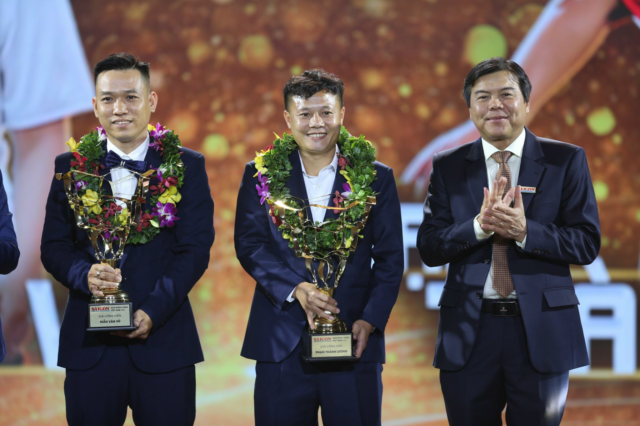 Quả b&oacute;ng v&agrave;ng Việt Nam 2023: Th&aacute;i Sơn đoạt danh hiệu Cầu thủ trẻ xuất sắc- Ảnh 4.