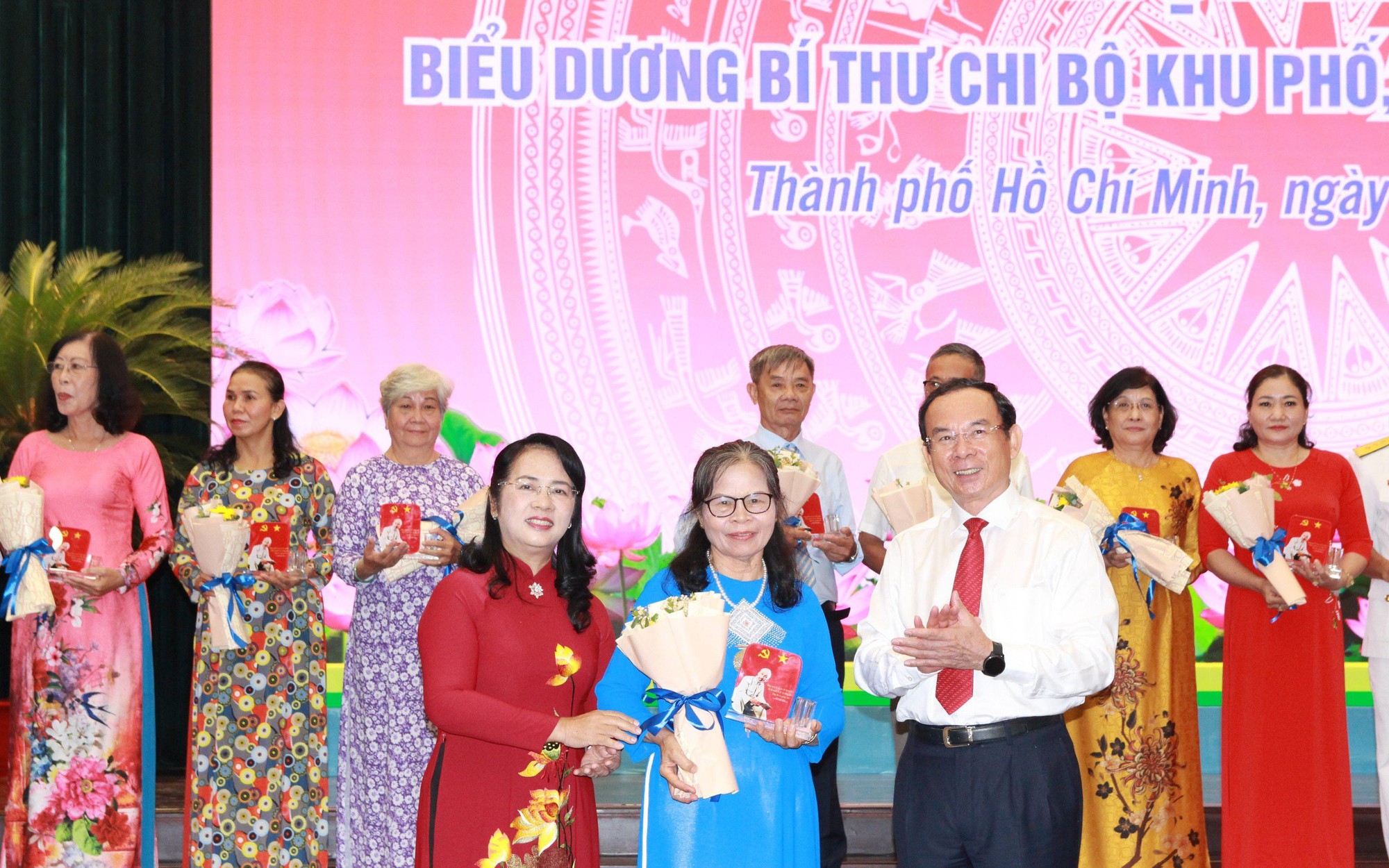 T&ocirc;i - Người đảng vi&ecirc;n cộng sản!