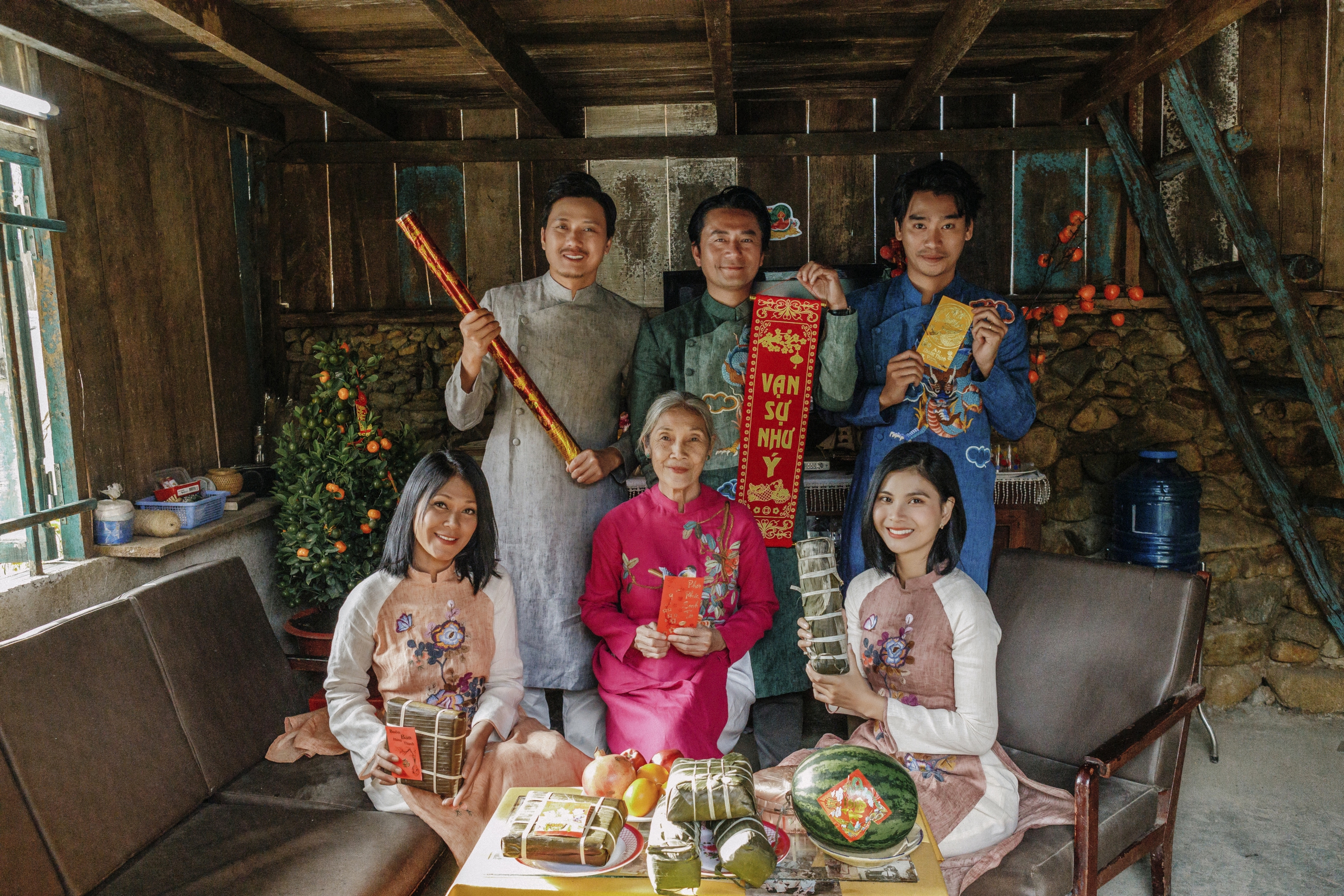 Lý Hải - Minh Hà rộn ràng với sắc Xuân Giáp Thìn- Ảnh 19.