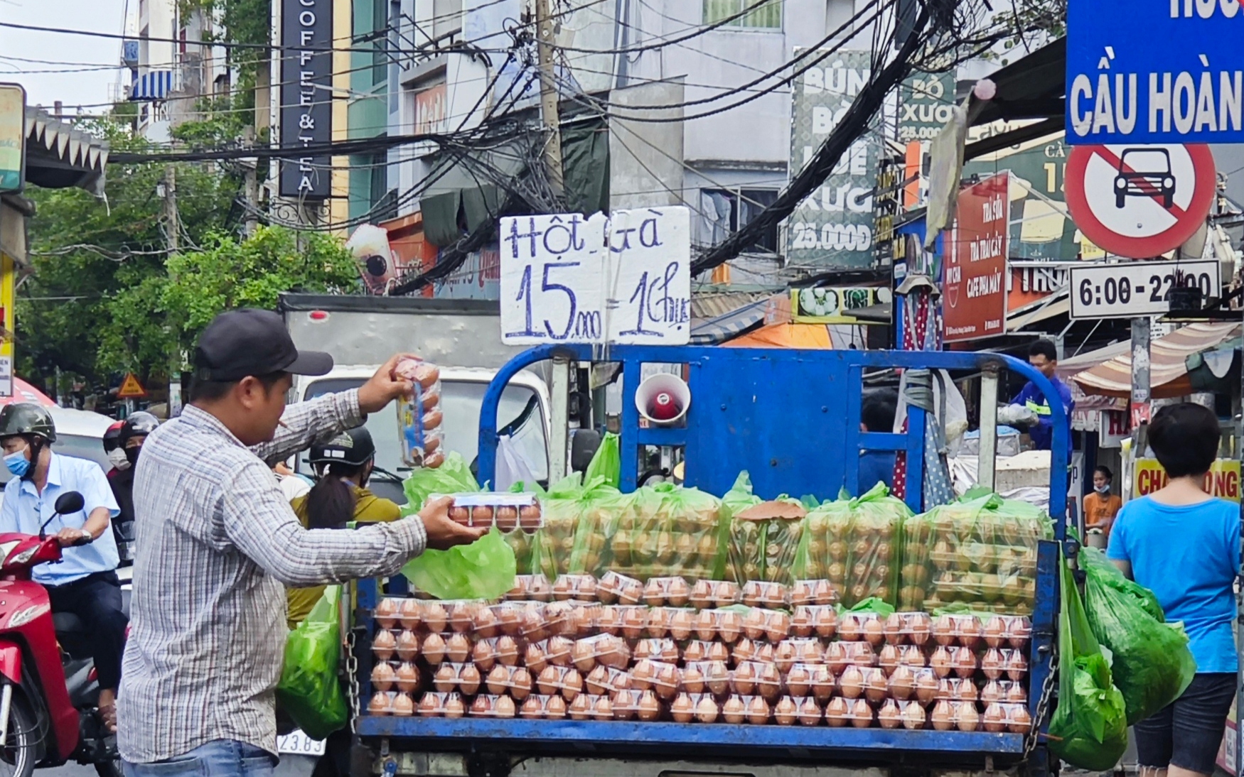Sức mua thịt, trứng đang yếu