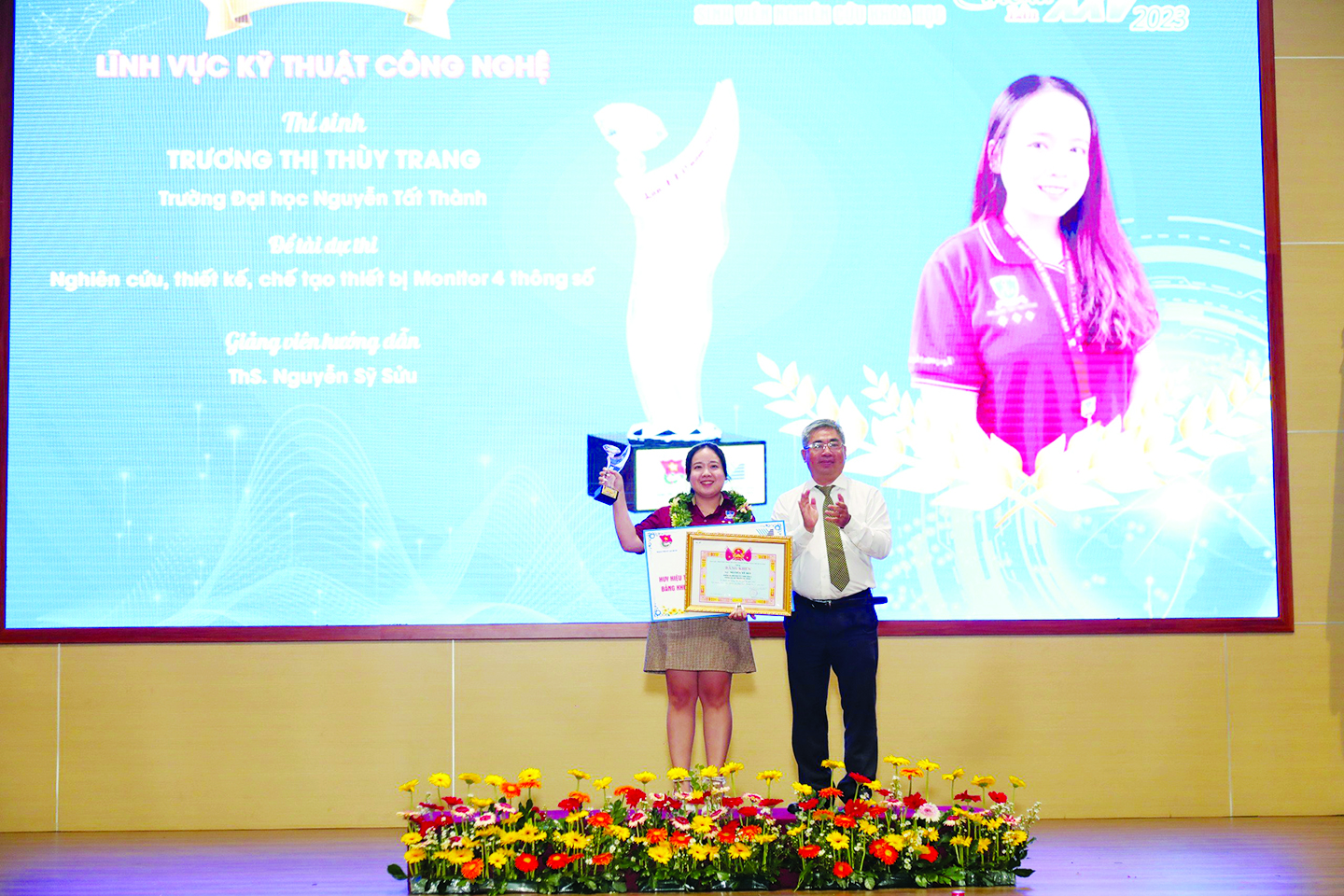 Nghiên cứu khoa học trong sinh viên là nền tảng khởi nghiệp- Ảnh 2.