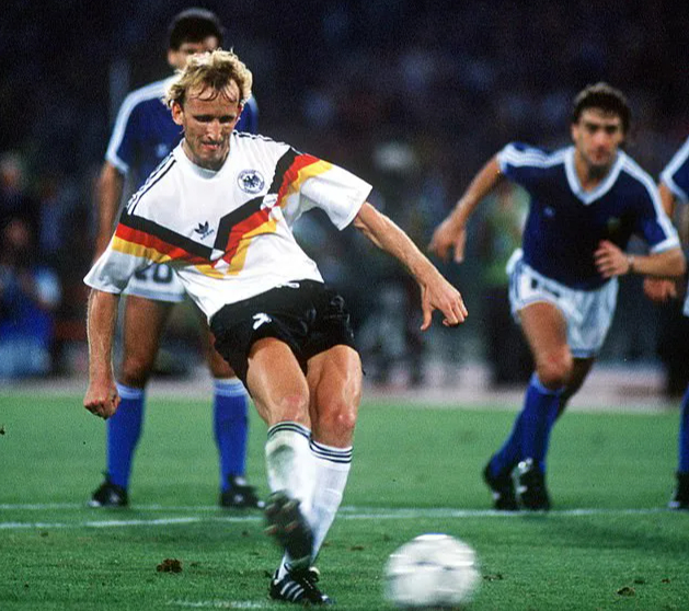 Andreas Brehme - Người h&ugrave;ng trận chung kết World Cup 1990 qua đời- Ảnh 2.