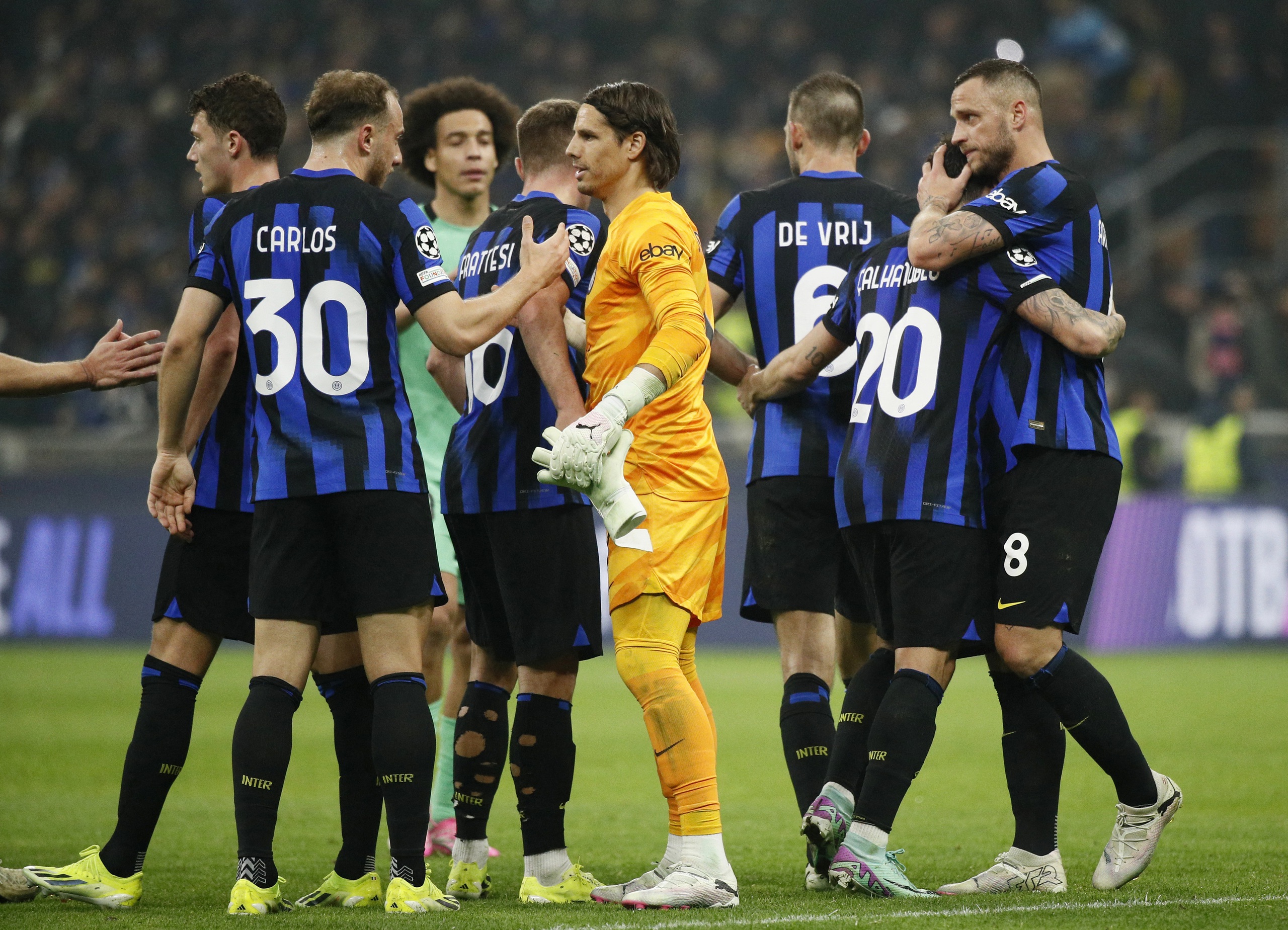 Si&ecirc;u dự bị lập c&ocirc;ng, Inter Milan thắng chật vật Atletico Madrid- Ảnh 4.