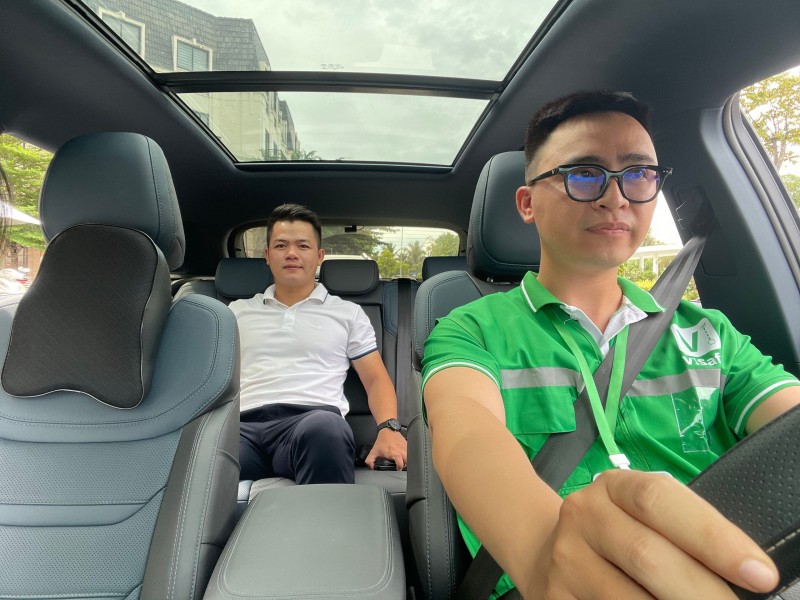 Dịch vụ lái xe hộ cho người say làm ăn ra sao trong mùa Tết?- Ảnh 1.