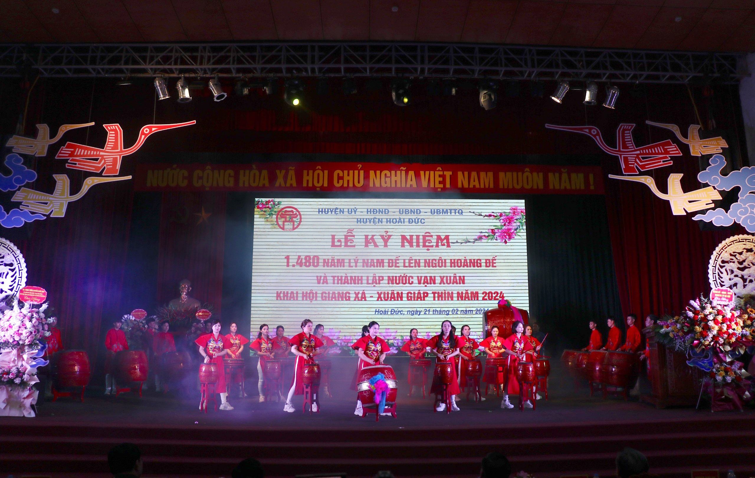 Khai hội Giang X&aacute; tri &acirc;n c&ocirc;ng lao của Ho&agrave;ng đế L&yacute; Nam Đế - Ảnh 10.