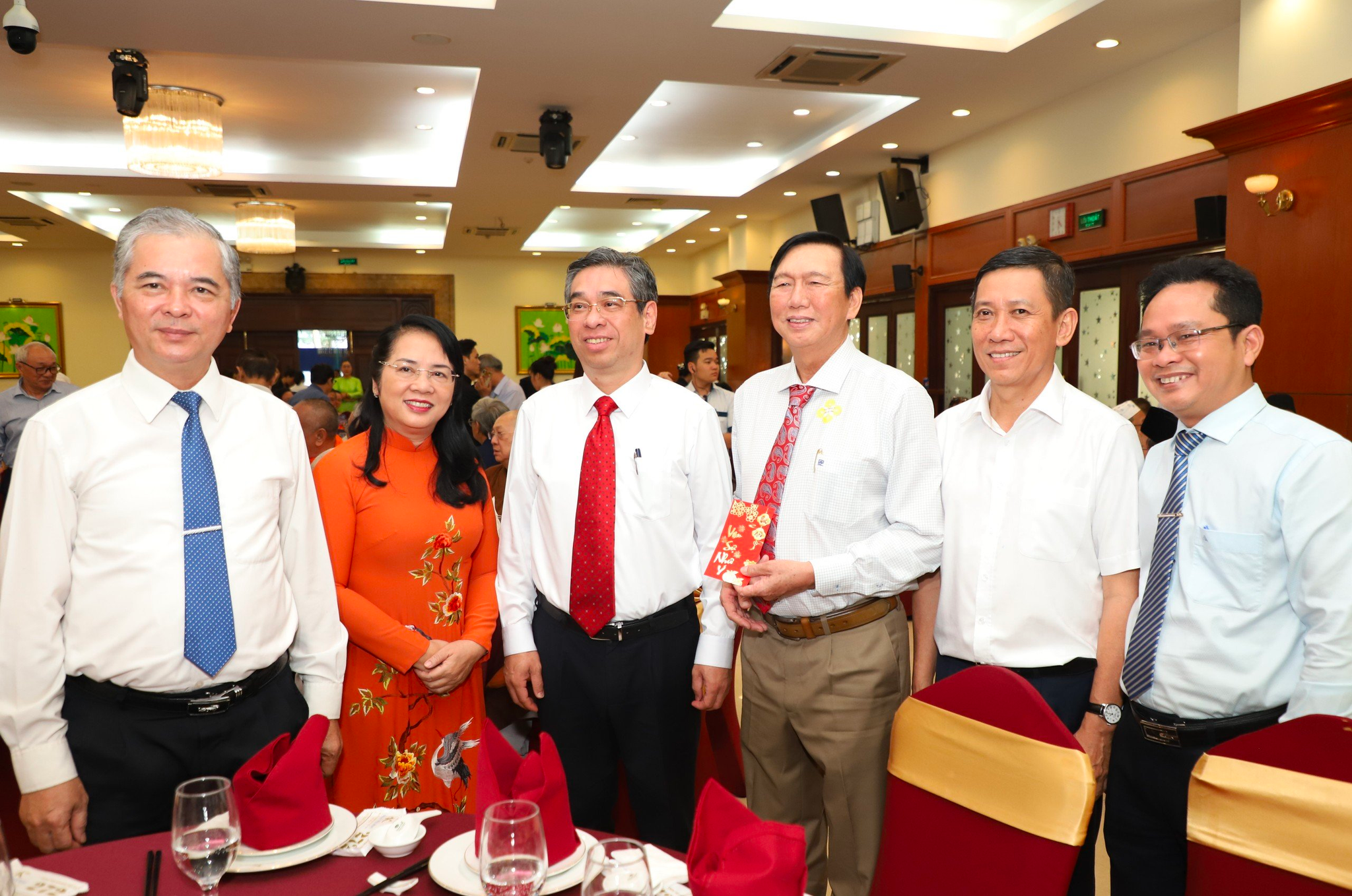Lãnh đạo TP HCM trân trọng những đóng góp quý báu của đồng bào dân tộc thiểu số- Ảnh 1.