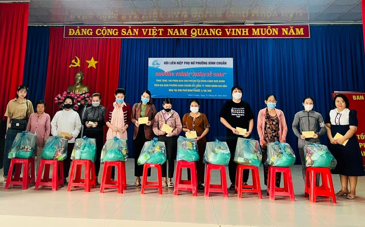"Xuân sum vầy - Tết sẻ chia: Nghĩa tình mâm cơm ngày Tết- Ảnh 5.