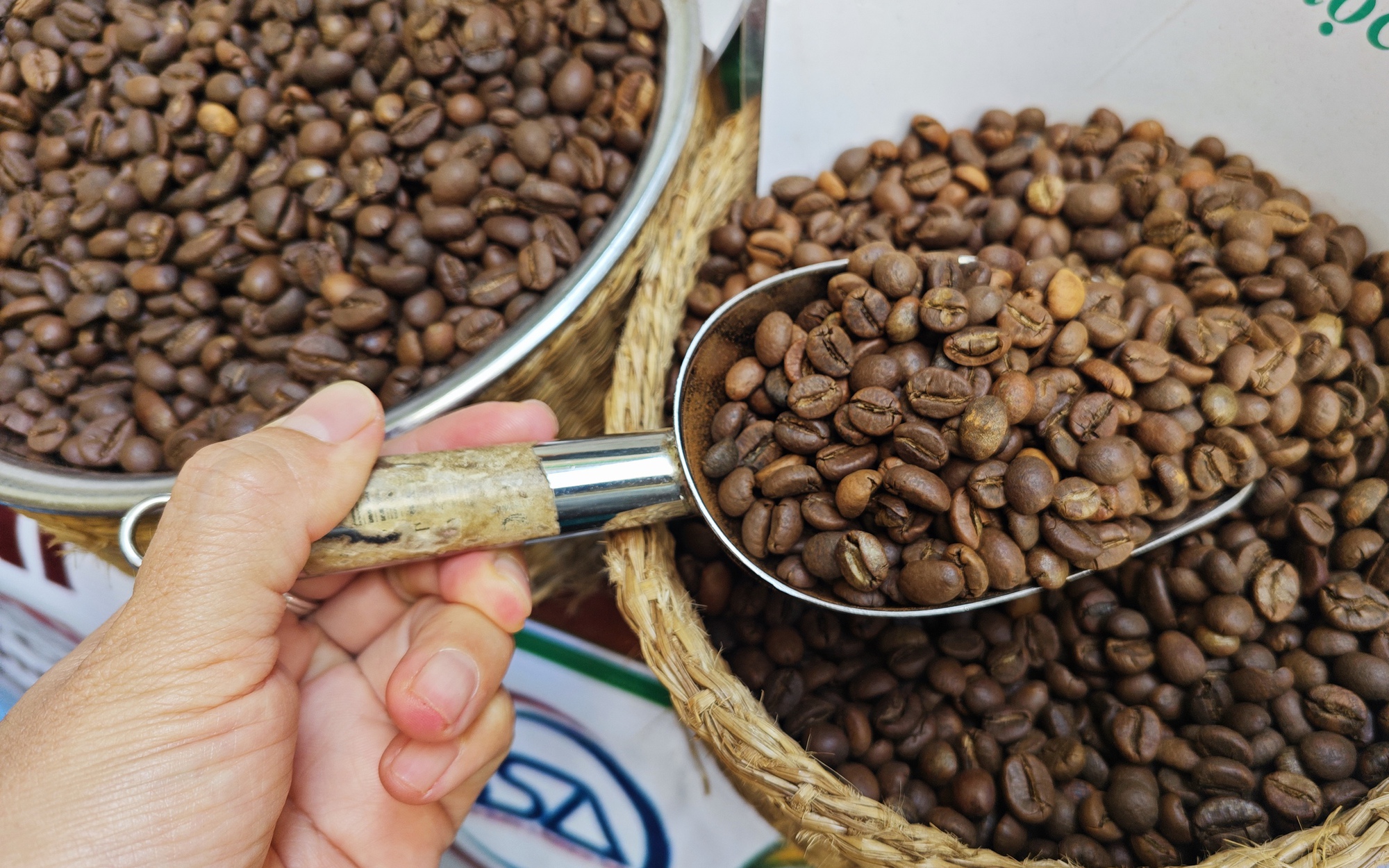 Giá cà phê, hồ tiêu tăng nóng, liên tục lập kỷ lục mới