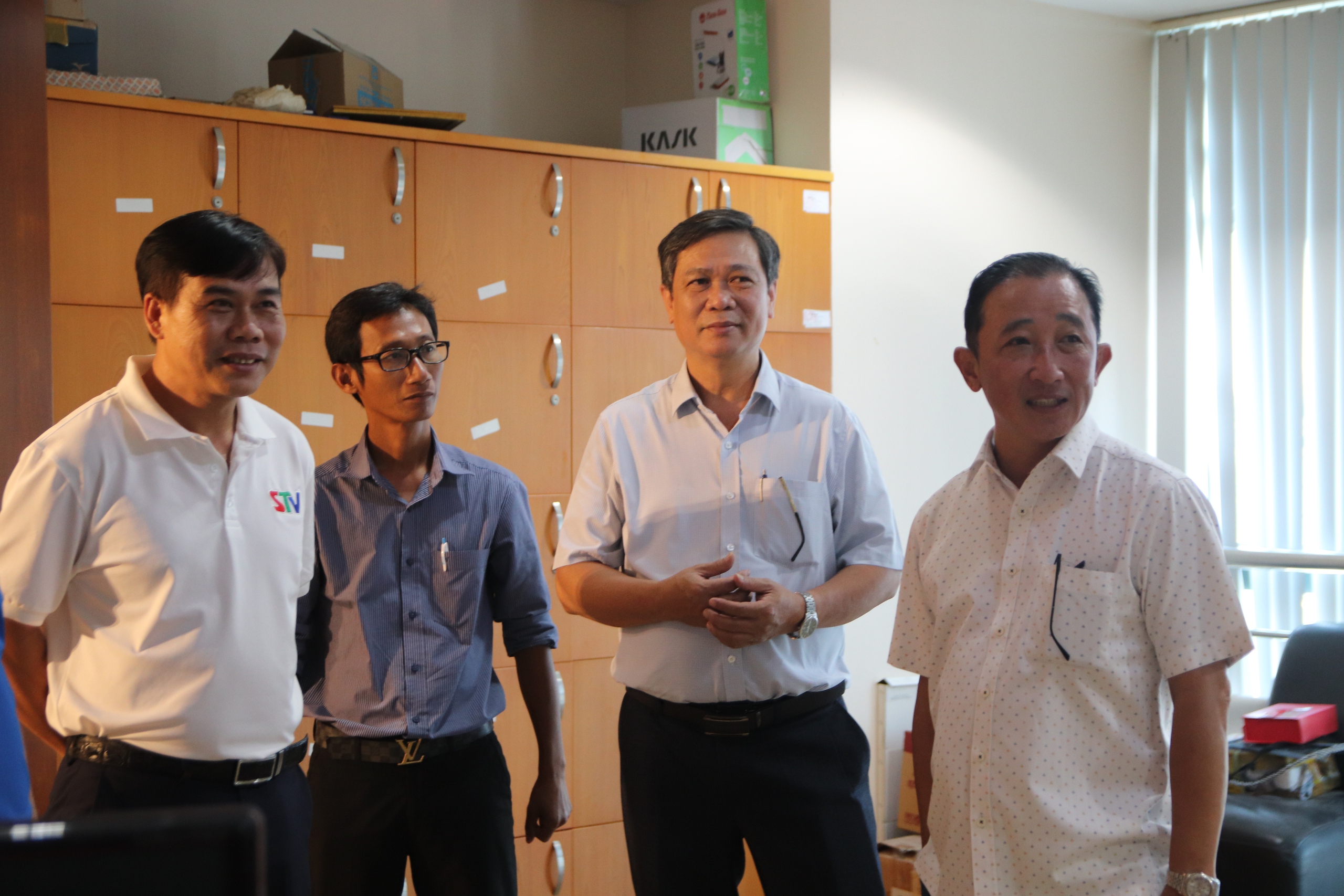 Đo&agrave;n c&ocirc;ng t&aacute;c tỉnh S&oacute;c Trăng thăm, l&agrave;m việc với B&aacute;o Người Lao Động- Ảnh 5.