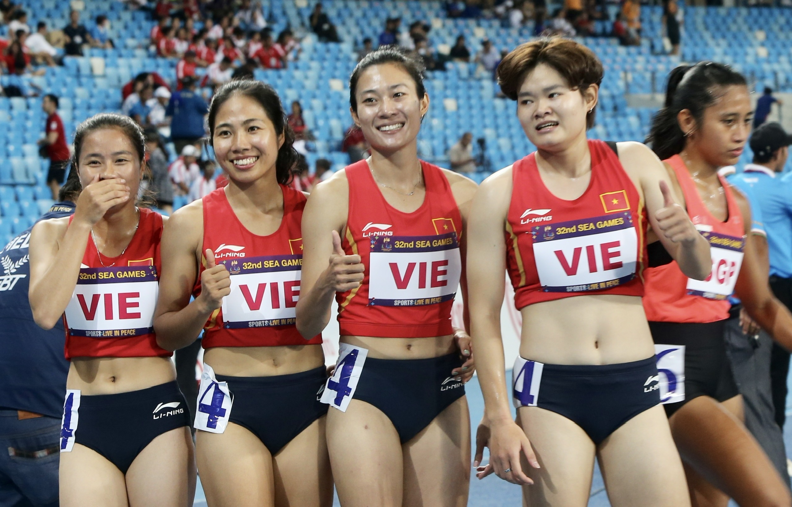 Lê Tú Chinh và Khuất Phương Anh góp mặt giải chạy "Tự hào Tổ quốc tôi"- Ảnh 1.