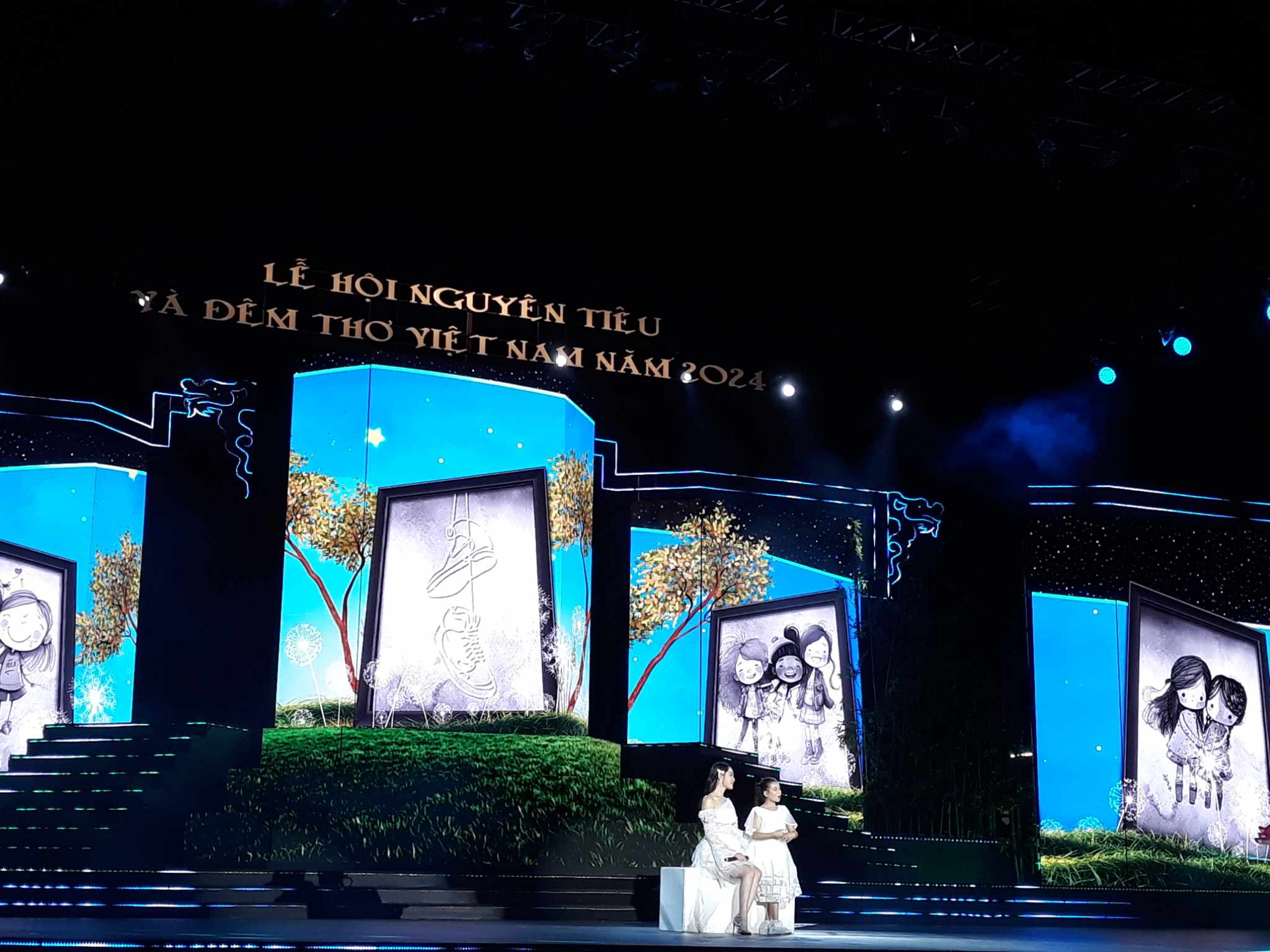 Nghệ sĩ quy tụ tại Lễ hội Nguy&ecirc;n Ti&ecirc;u v&agrave; Đ&ecirc;m thơ Việt Nam 2024- Ảnh 16.
