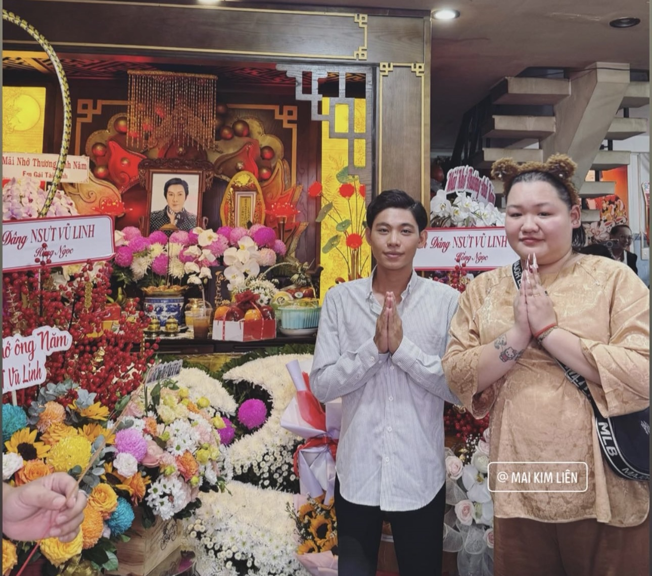 Nghệ sĩ x&uacute;c động trong ng&agrave;y giỗ đầu của NSƯT Vũ Linh- Ảnh 2.