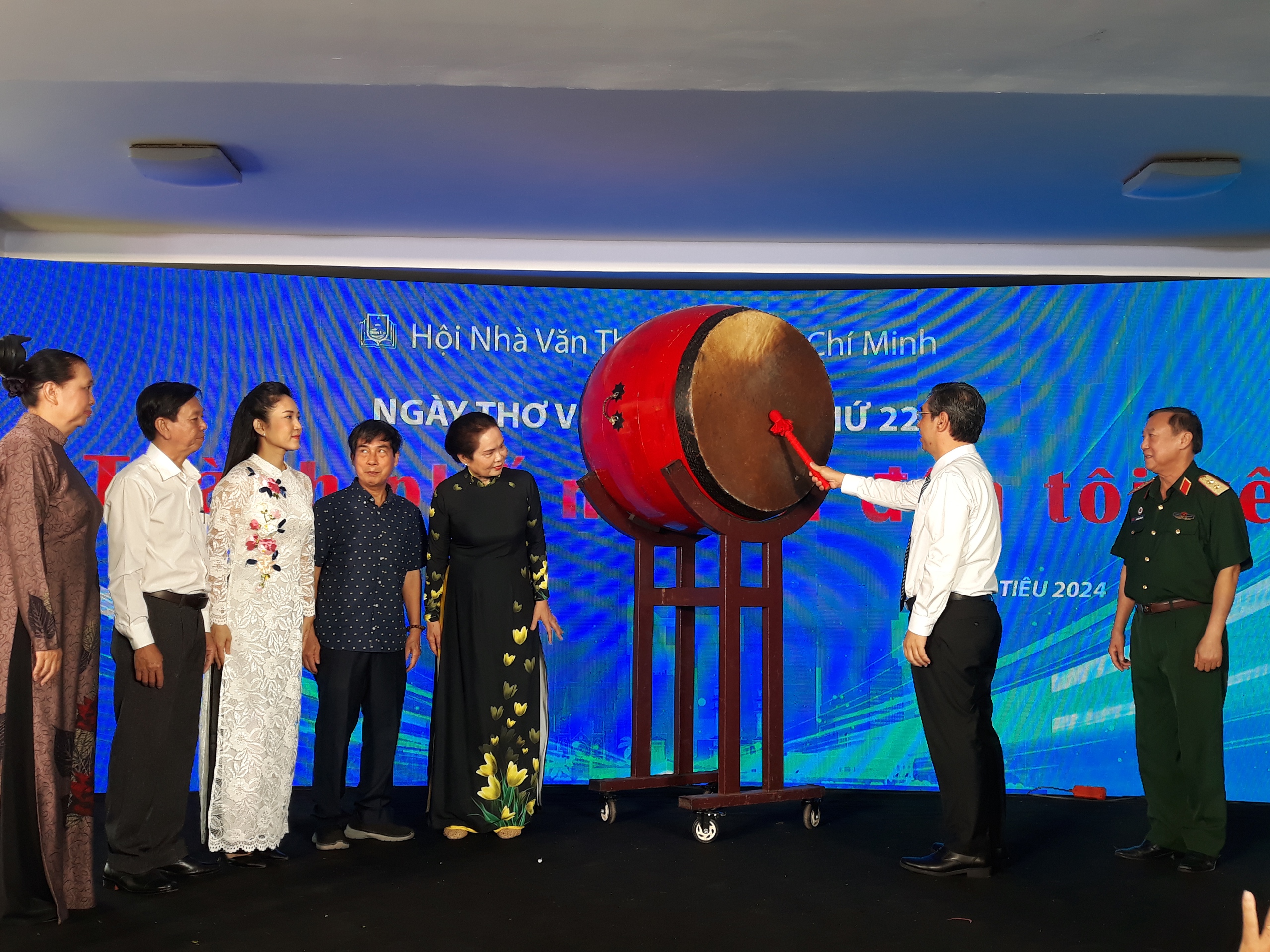 TP HCM: Khai mạc Ngày thơ Việt Nam 2024- Ảnh 2.