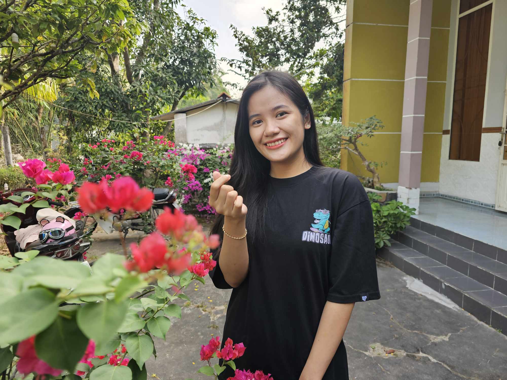 Những