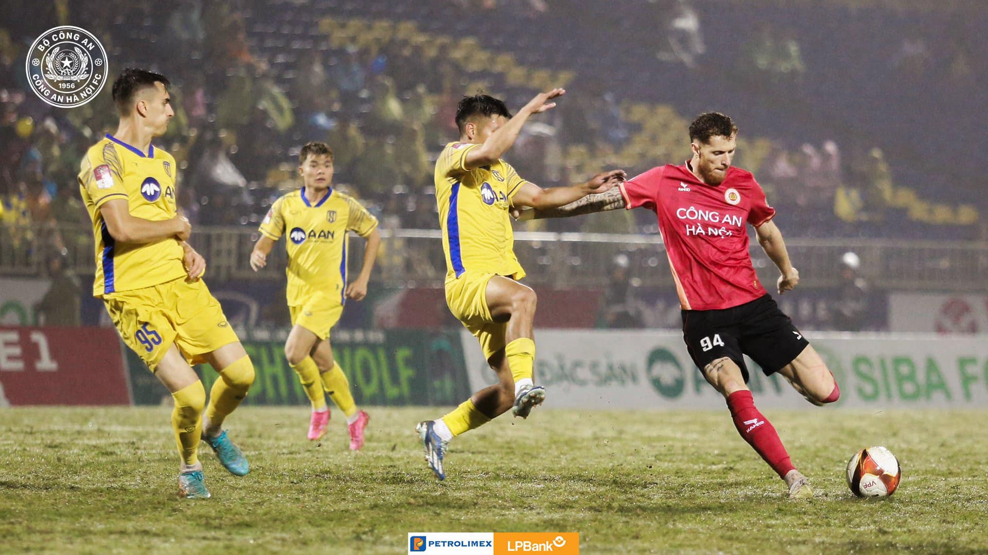 V-League 2023-2024: HLV Kiatisuk muốn học tr&ograve; ghi điểm để l&ecirc;n tuyển- Ảnh 5.