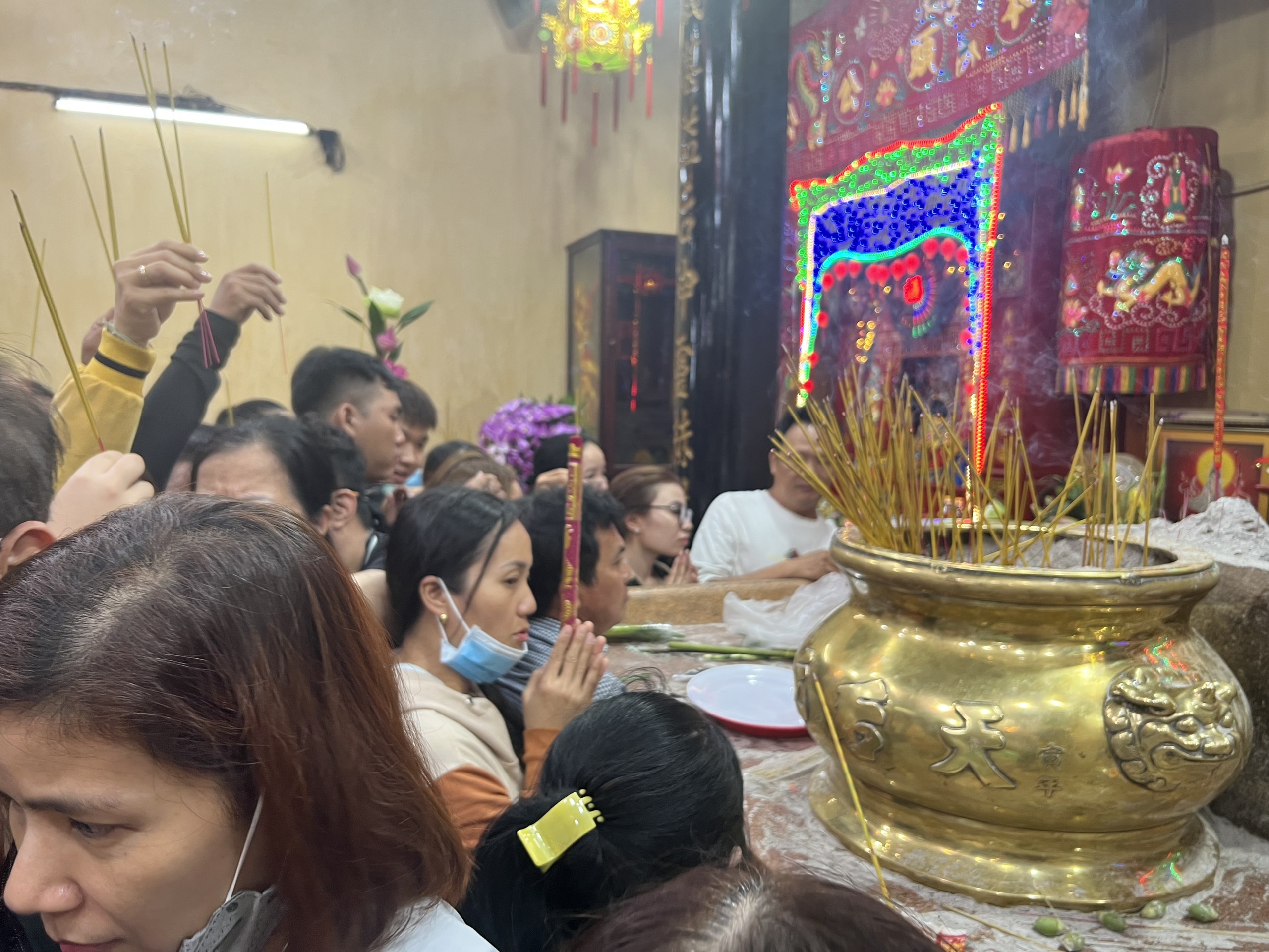 H&igrave;nh ảnh quen thuộc ở B&igrave;nh Dương trong dịp rằm th&aacute;ng Gi&ecirc;ng- Ảnh 10.