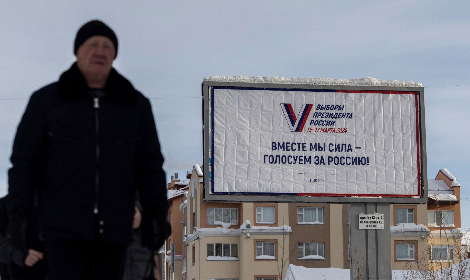 Một bảng th&ocirc;ng b&aacute;o về cuộc bầu cử tổng thống Nga tại thị trấn Salekhard, v&ugrave;ng Yamal-Nenets h&ocirc;m 22-2 Ảnh: REUTERS