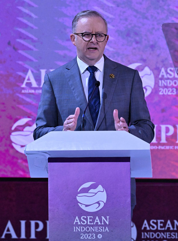 Thủ tướng &Uacute;c Anthony Albanese ph&aacute;t biểu tại Diễn đ&agrave;n ASEAN - Ấn Độ Dương - Th&aacute;i B&igrave;nh Dương (AIPF) ở thủ đ&ocirc; Jakarta - Indonesia hồi th&aacute;ng 9-2023 Ảnh: REUTERS