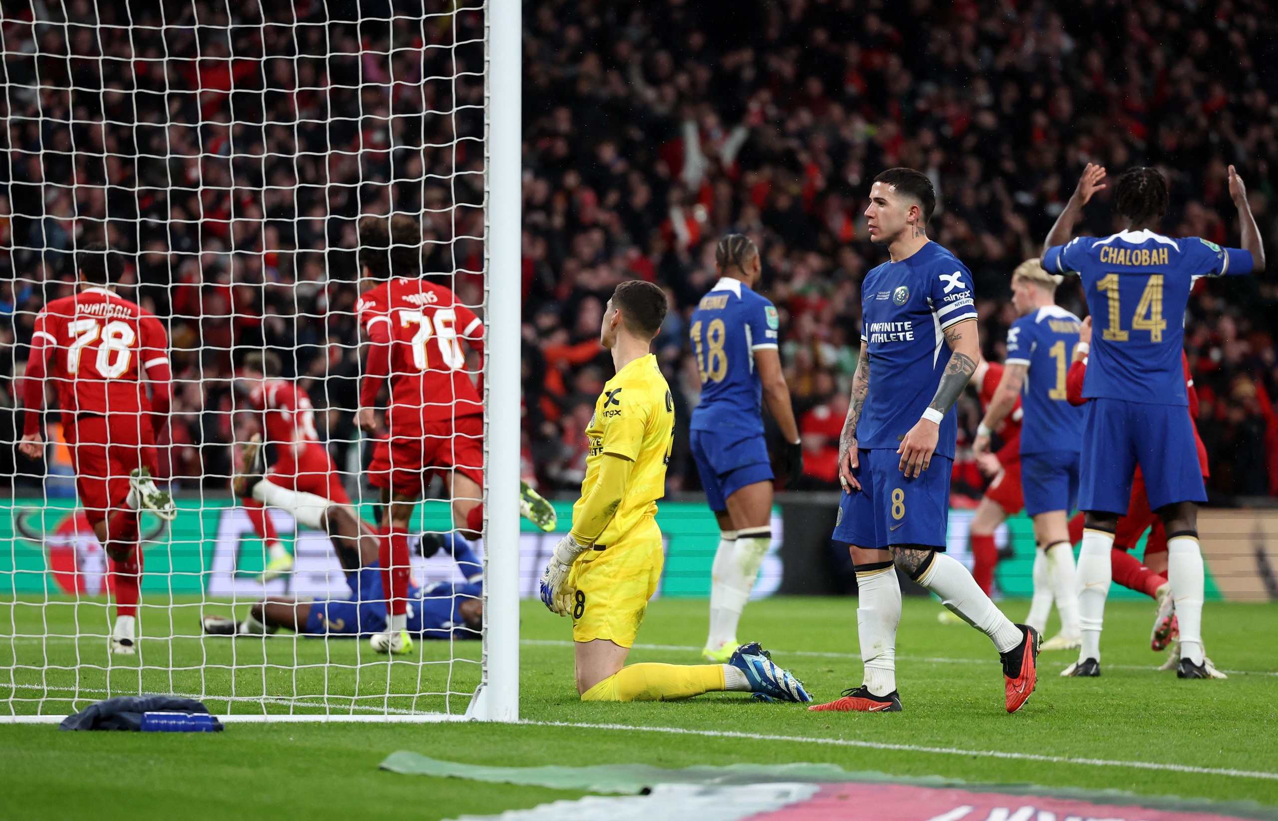 Nghẹt thở chung kết, Liverpool đăng quang League Cup - Ảnh 2.