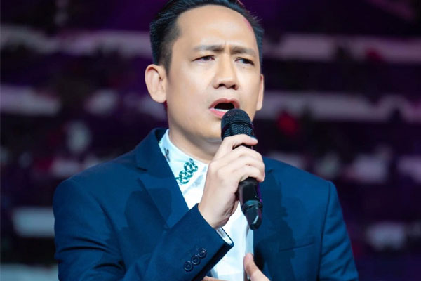 Duy Mạnh kể chuyện hoa hậu yêu đại gia
- Ảnh 1.