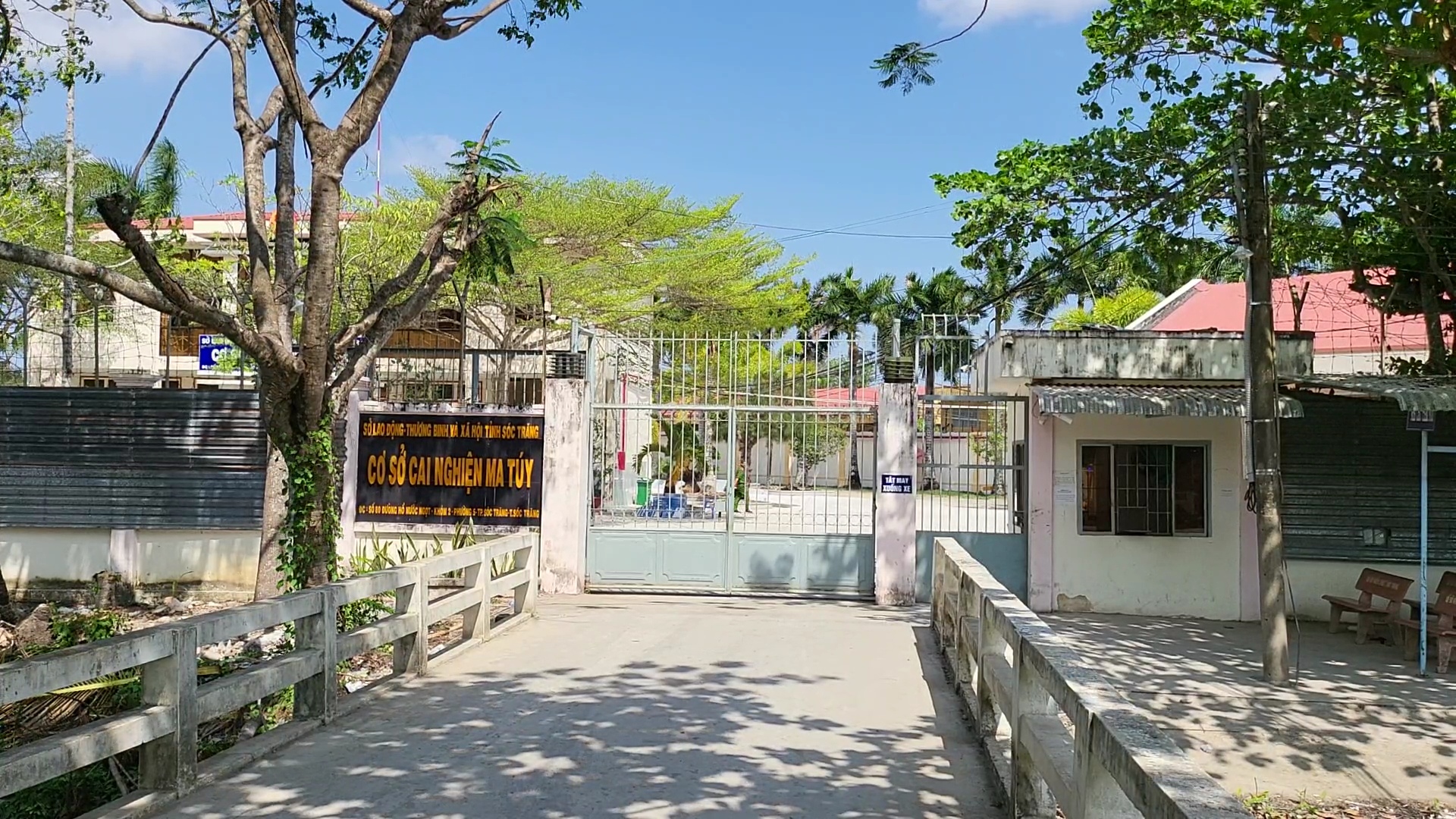 Nguyên nhân gần 200 học viên trốn khỏi cơ sở cai nghiện ở Sóc Trăng- Ảnh 1.
