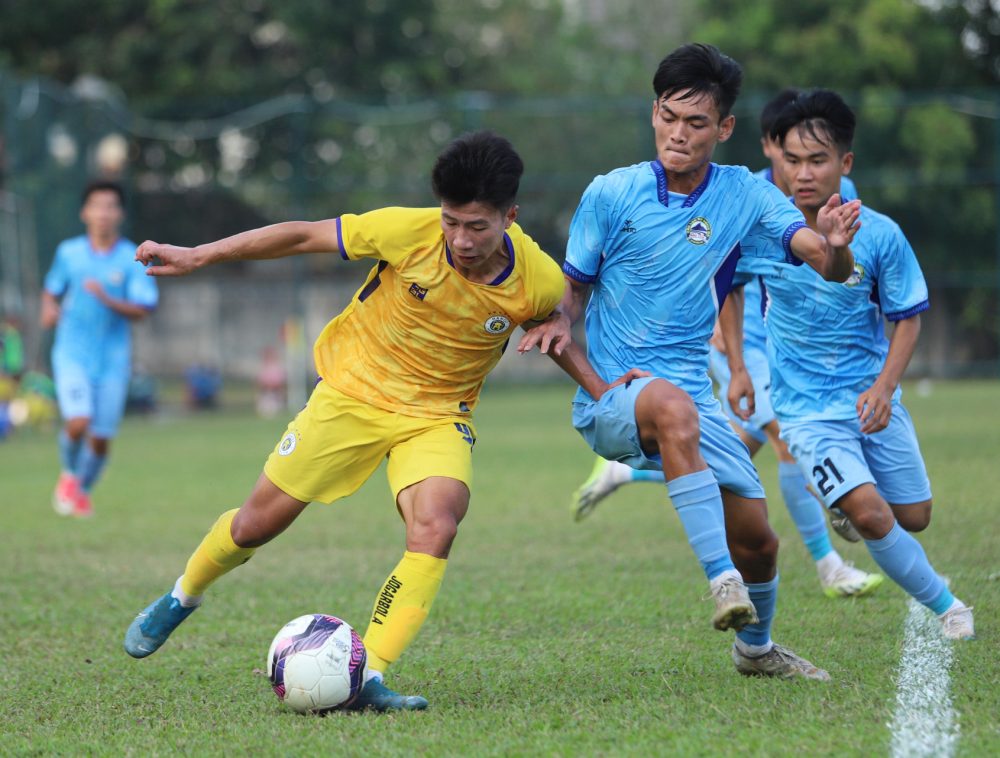 X&aacute;c định 4 cặp tứ kết U19 Quốc gia 2024- Ảnh 1.