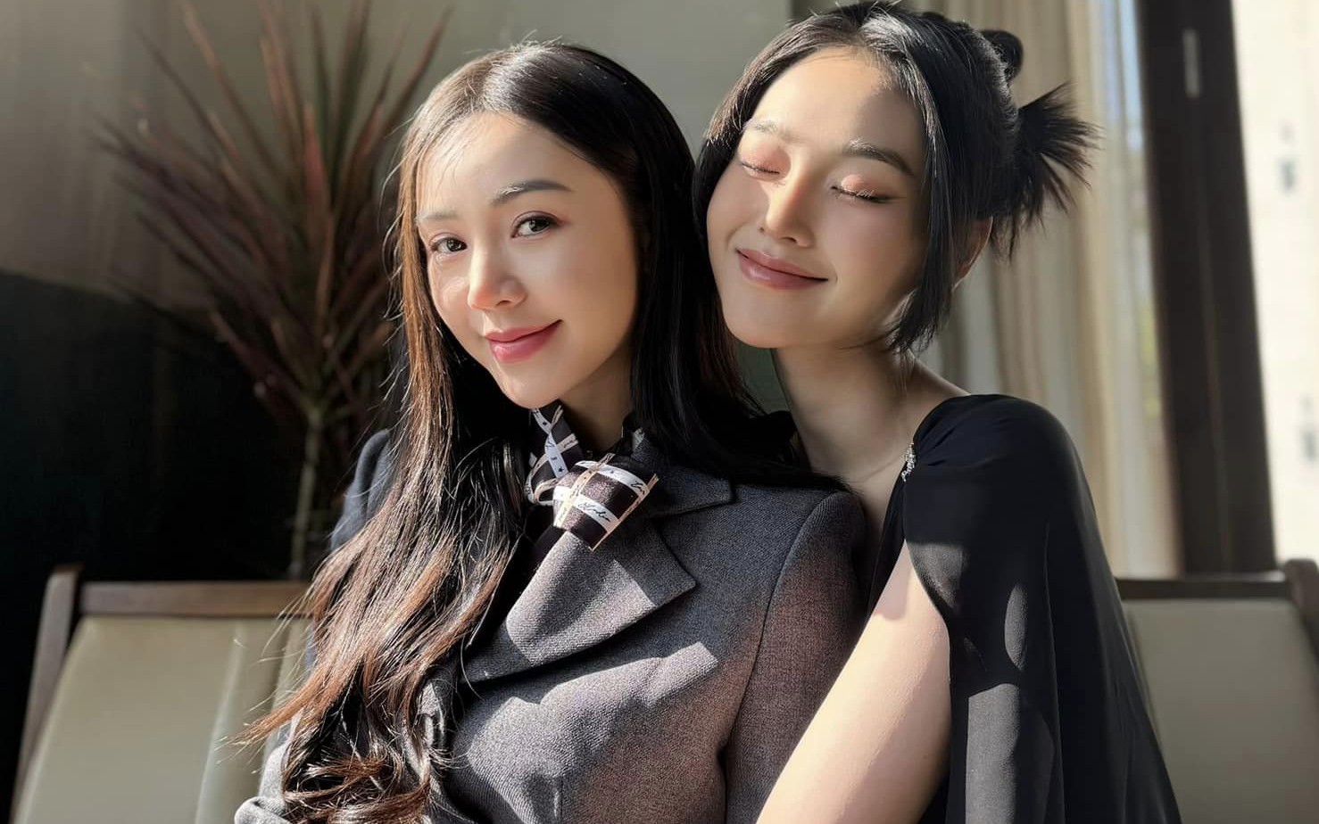 "Tiểu tam" Cù Thị Trà và "chính thất" Quỳnh Kool thân thiết!