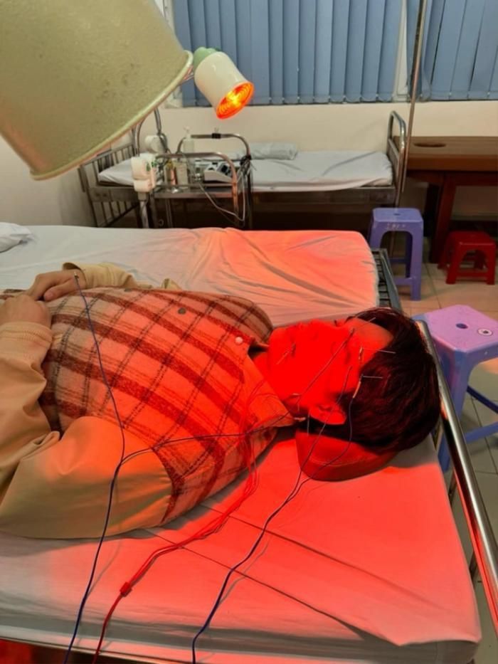 Ca sĩ Nguyễn Trần Trung Qu&acirc;n cấp cứu

- Ảnh 1.