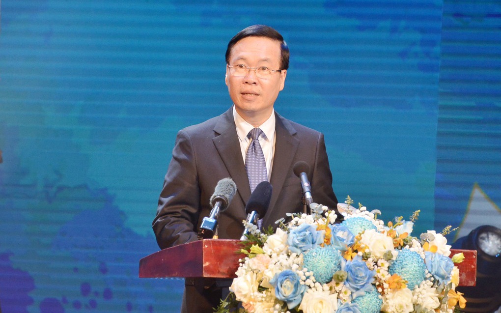 Chữa bệnh cứu người là hành trình không có điểm dừng