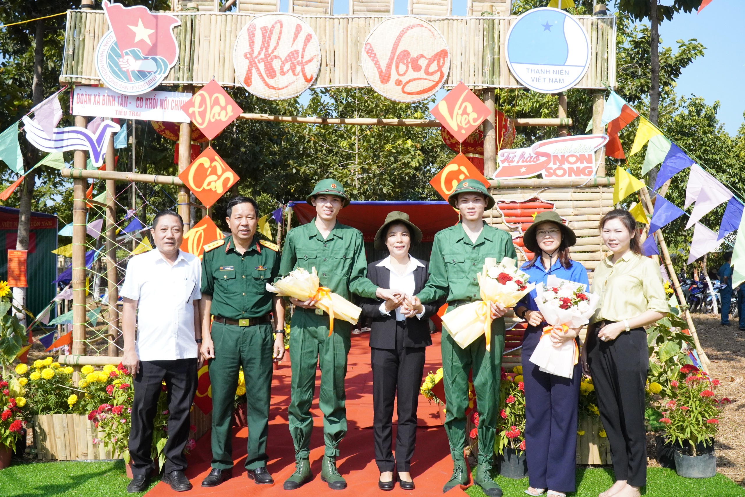 Chia sẻ của 2 anh em song sinh viết đơn t&igrave;nh nguyện nhập ngũ- Ảnh 1.